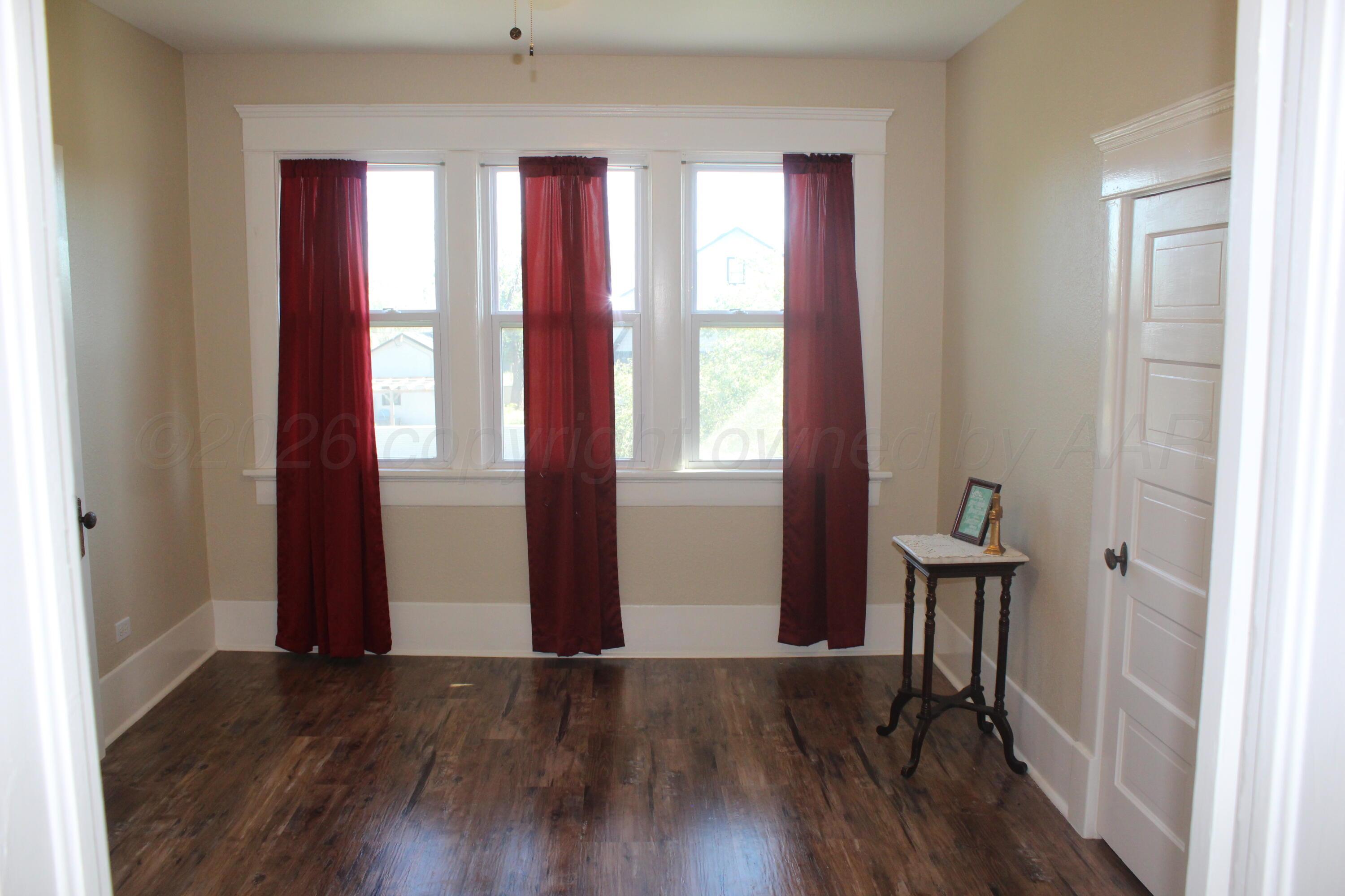 603 E 5th Street Property Photo 23