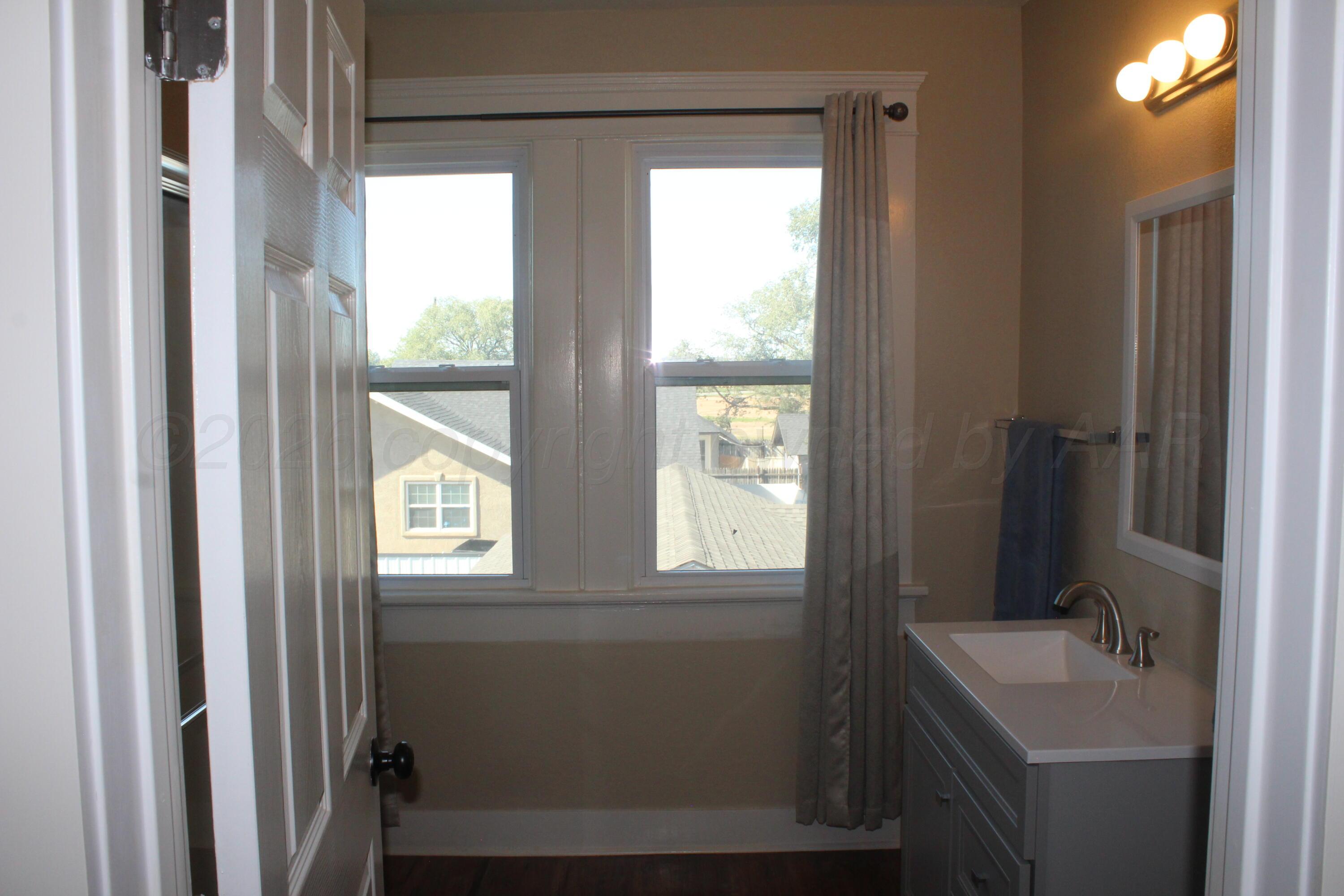 603 E 5th Street Property Photo 25