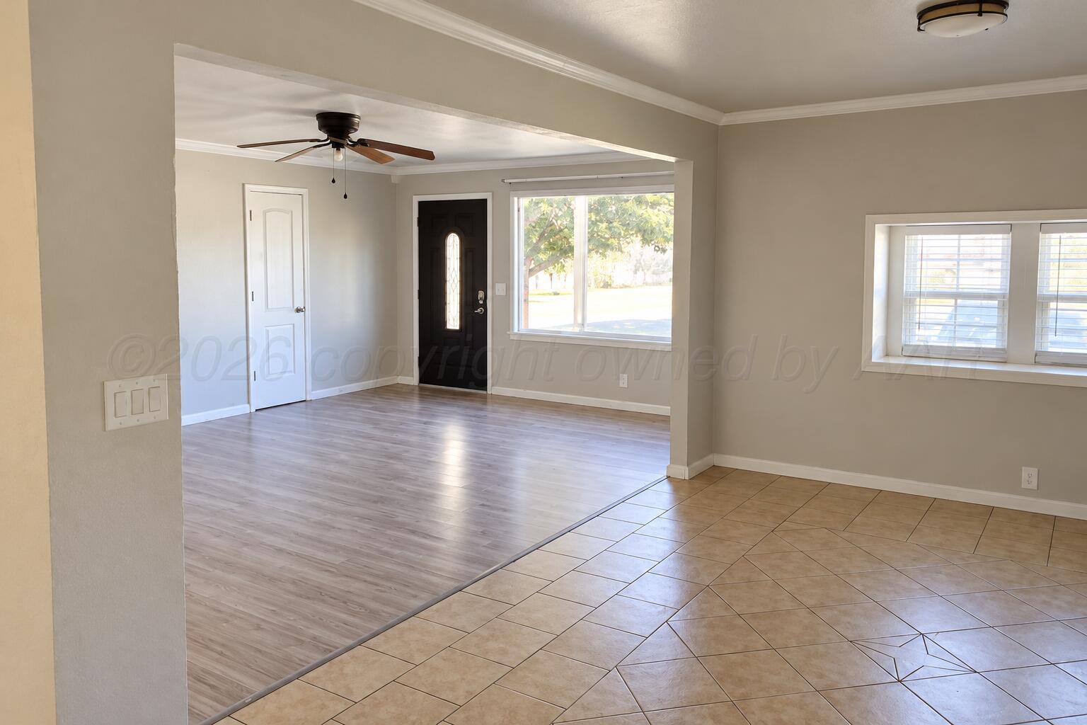 913 E 8th Street Property Photo 5