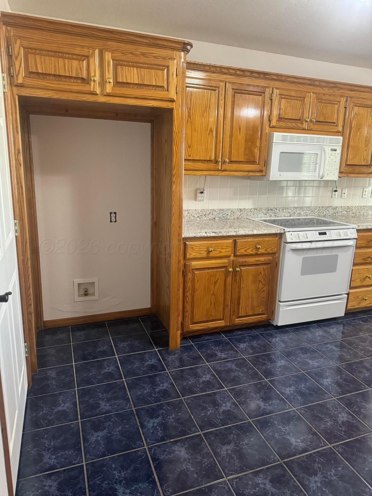 55 Cottonwood Property Photo 11