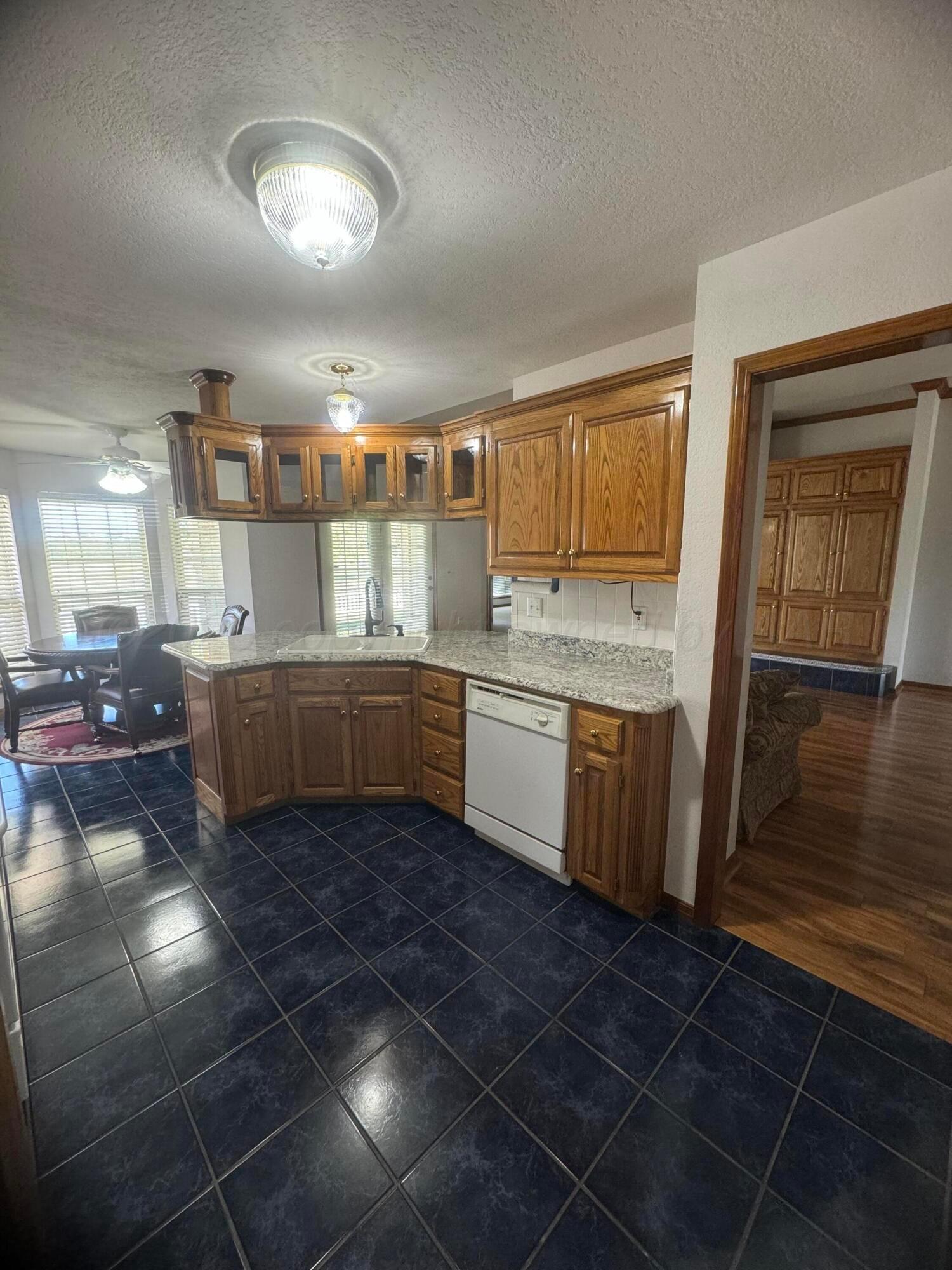 55 Cottonwood Property Photo 14
