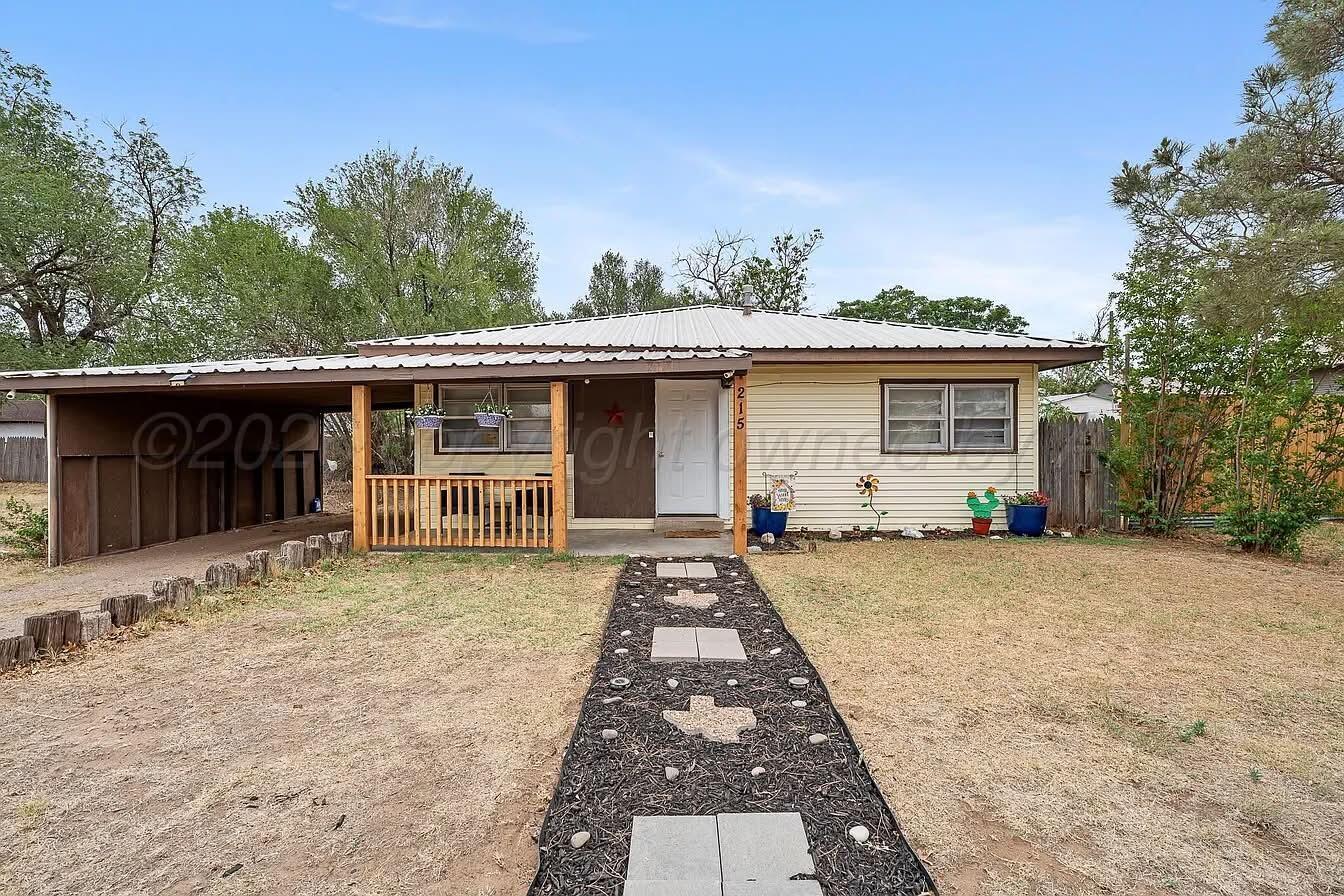 215 Goodnight Street Property Photo 1