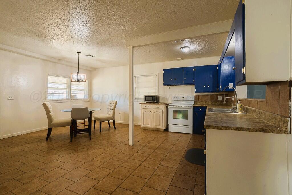 215 Goodnight Street Property Photo 4