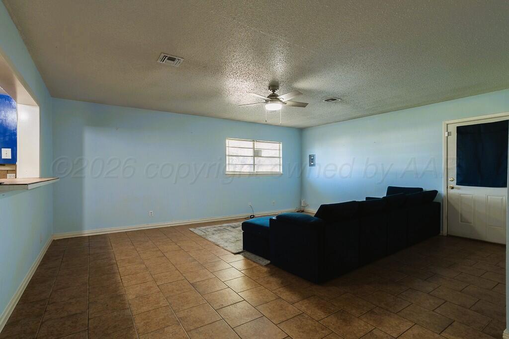 215 Goodnight Street Property Photo 5