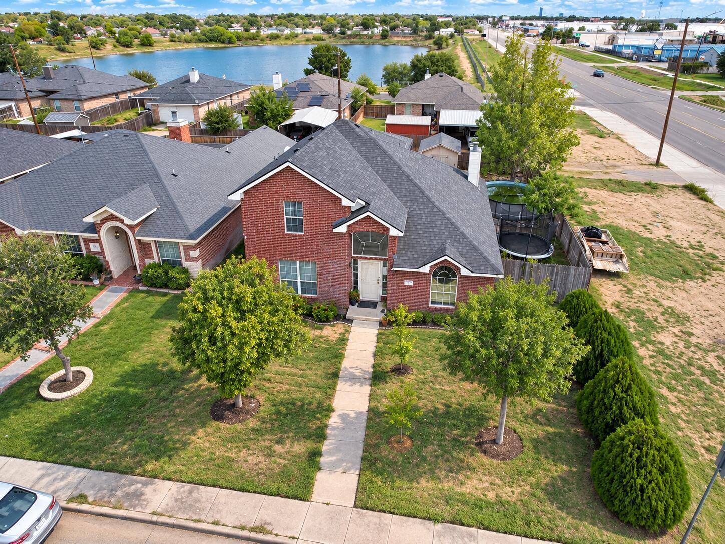 1000 Pikes Peak Drive Property Photo 3
