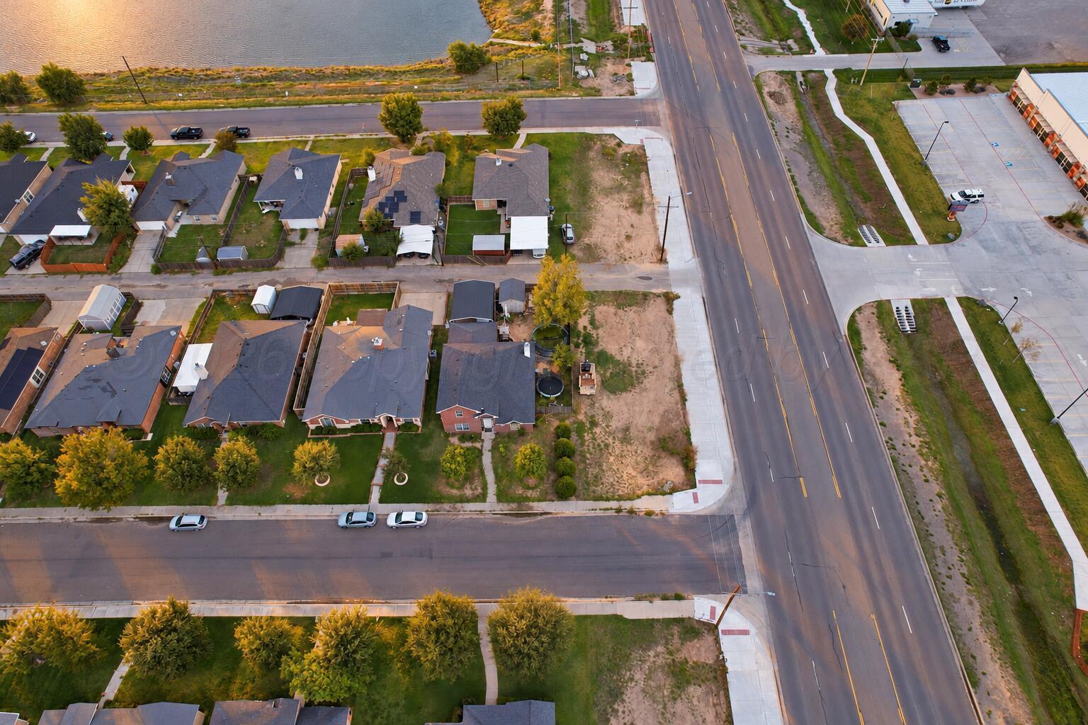 1000 Pikes Peak Drive Property Photo 7