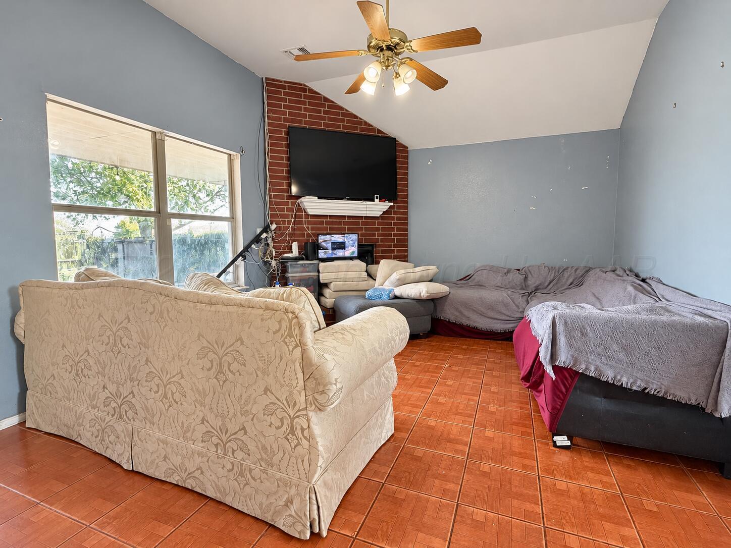 1000 Pikes Peak Drive Property Photo 11