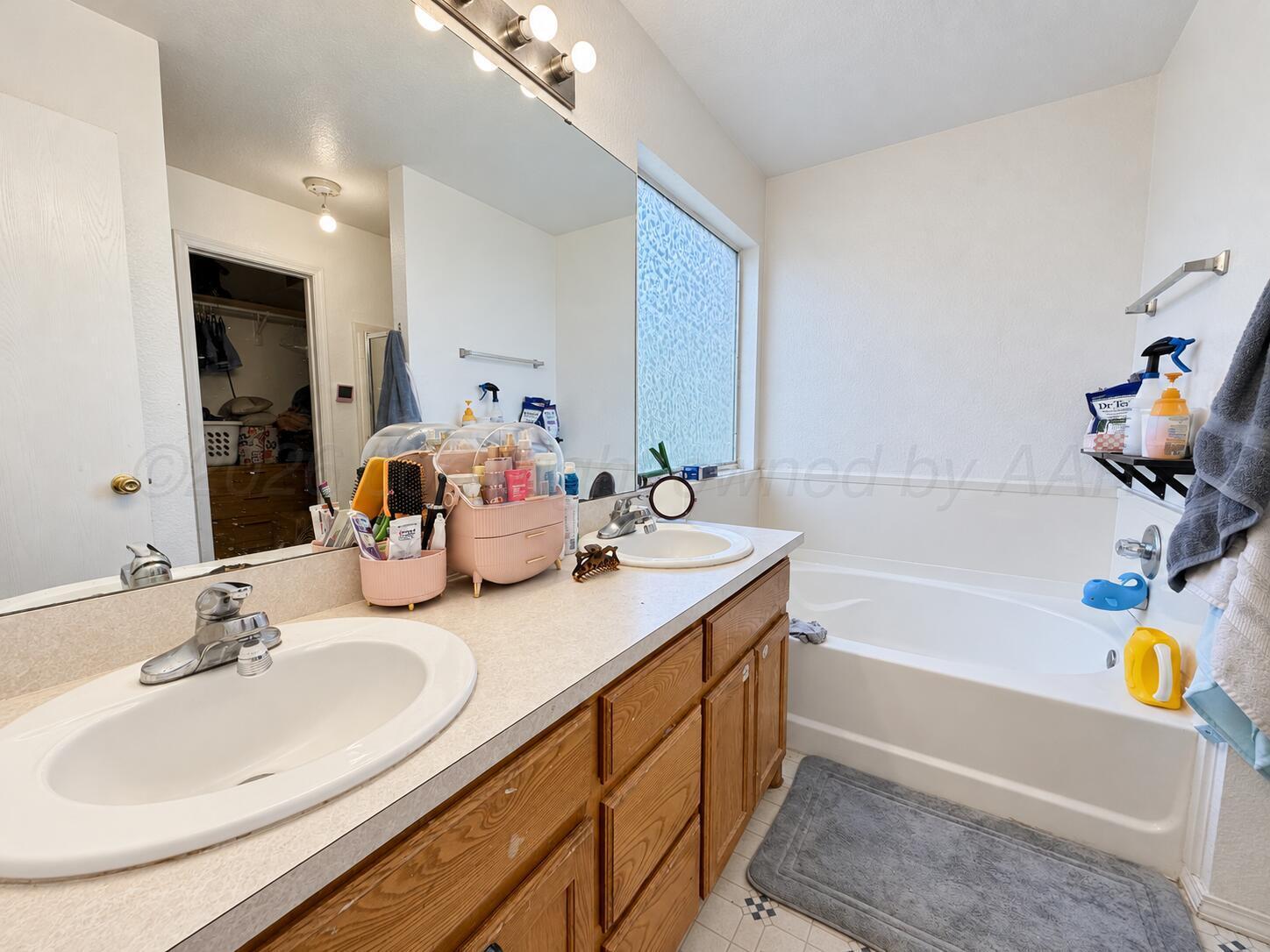1000 Pikes Peak Drive Property Photo 16