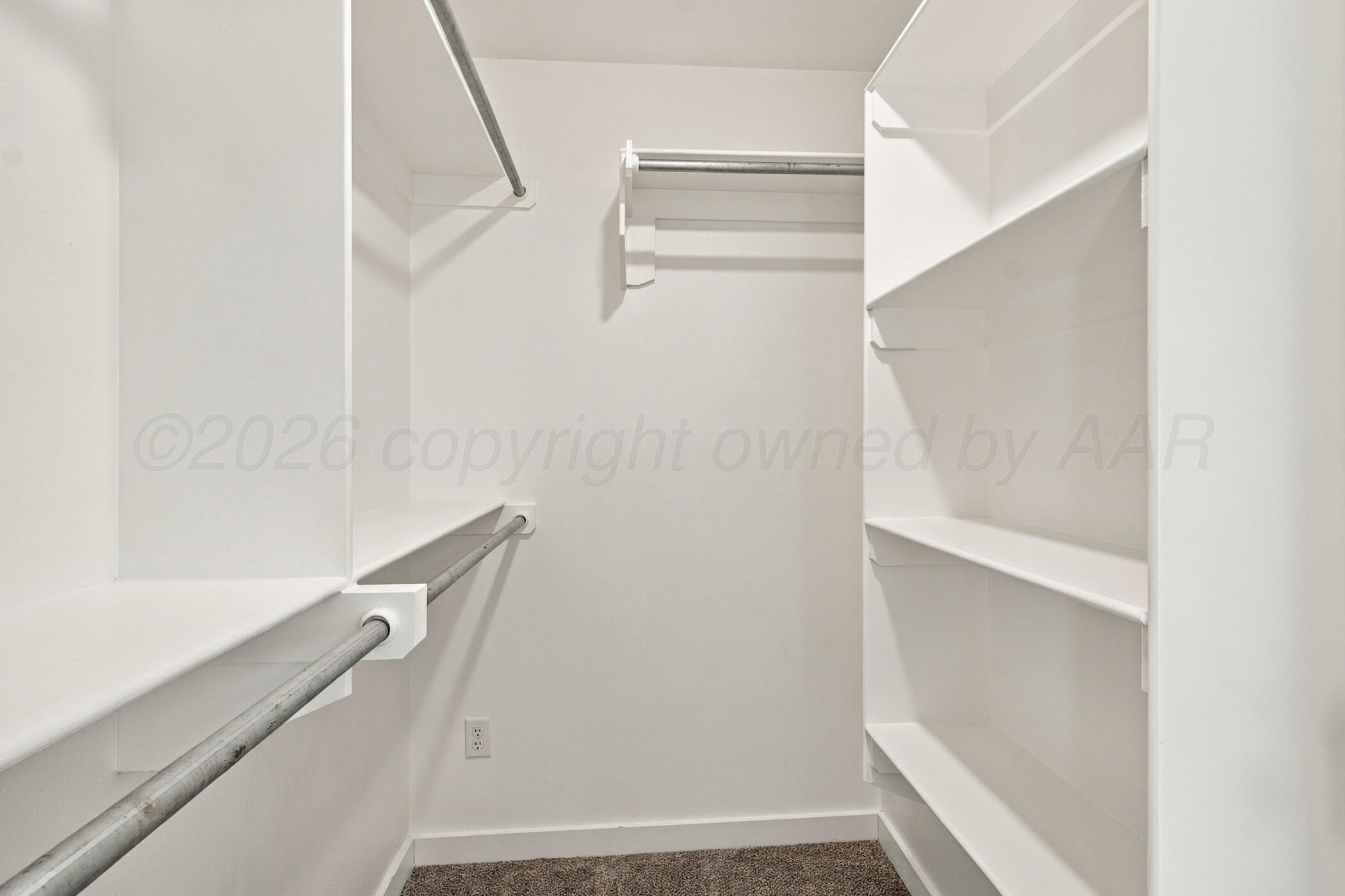 6909 Athens Street Property Photo 12