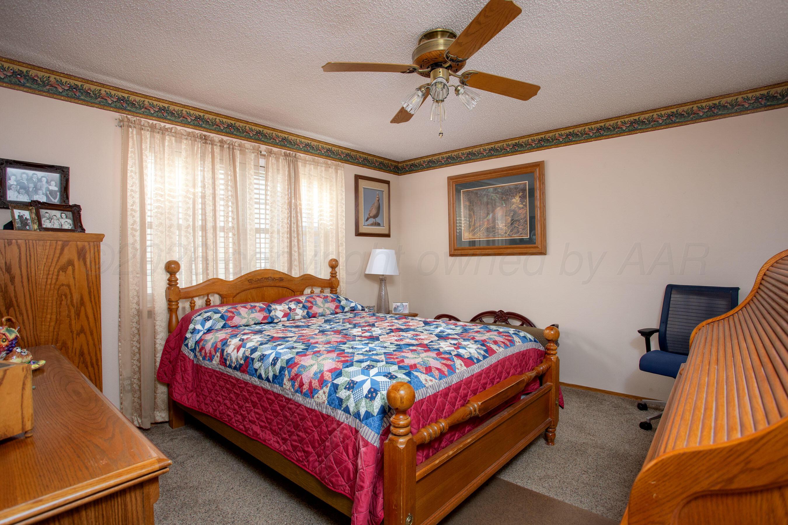 1100 Montclair Drive Property Photo 5