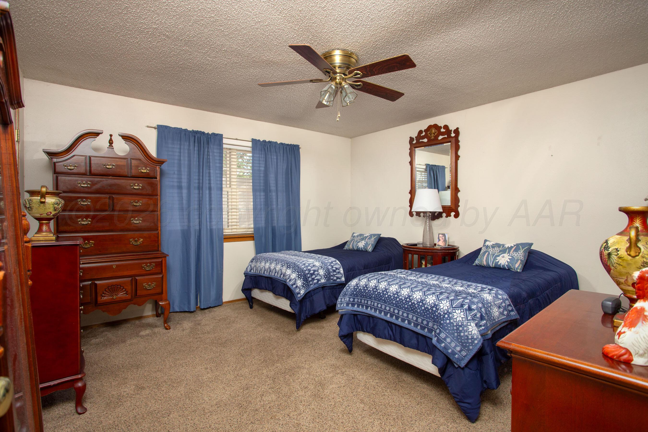 1100 Montclair Drive Property Photo 6