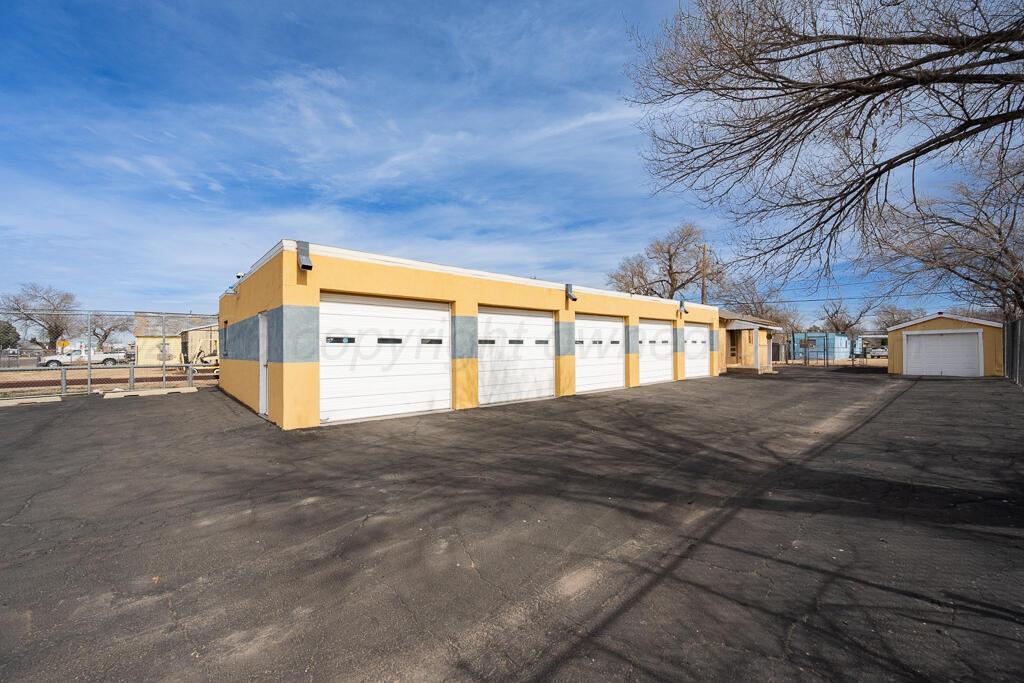 707 S Arthur Street Property Photo 2