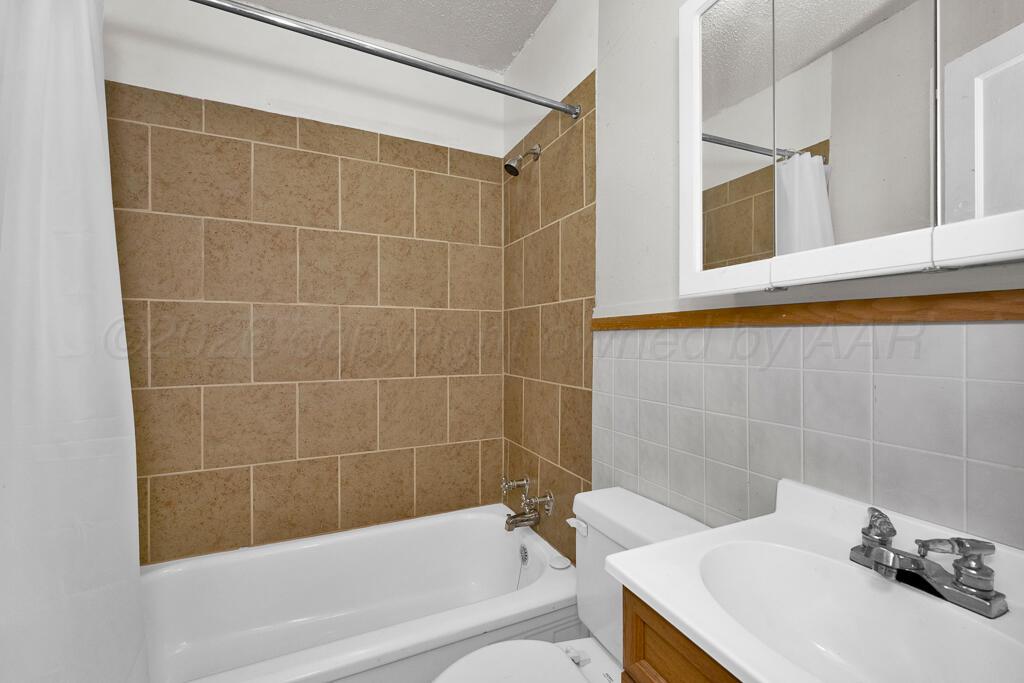 707 S Arthur Street Property Photo 22