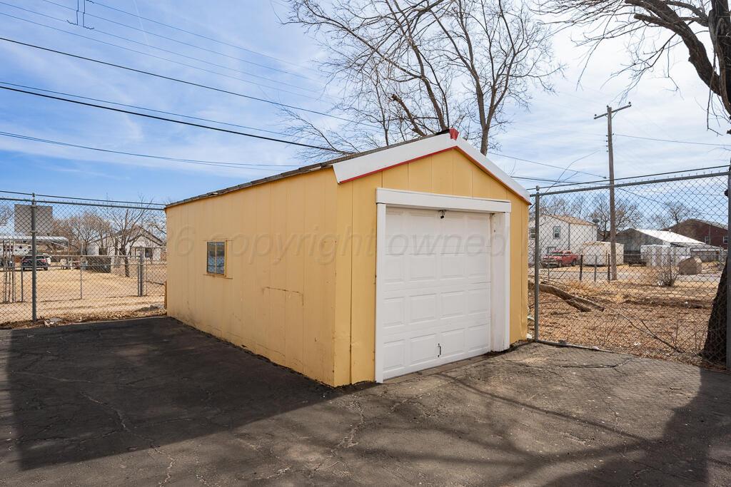 707 S Arthur Street Property Photo 23