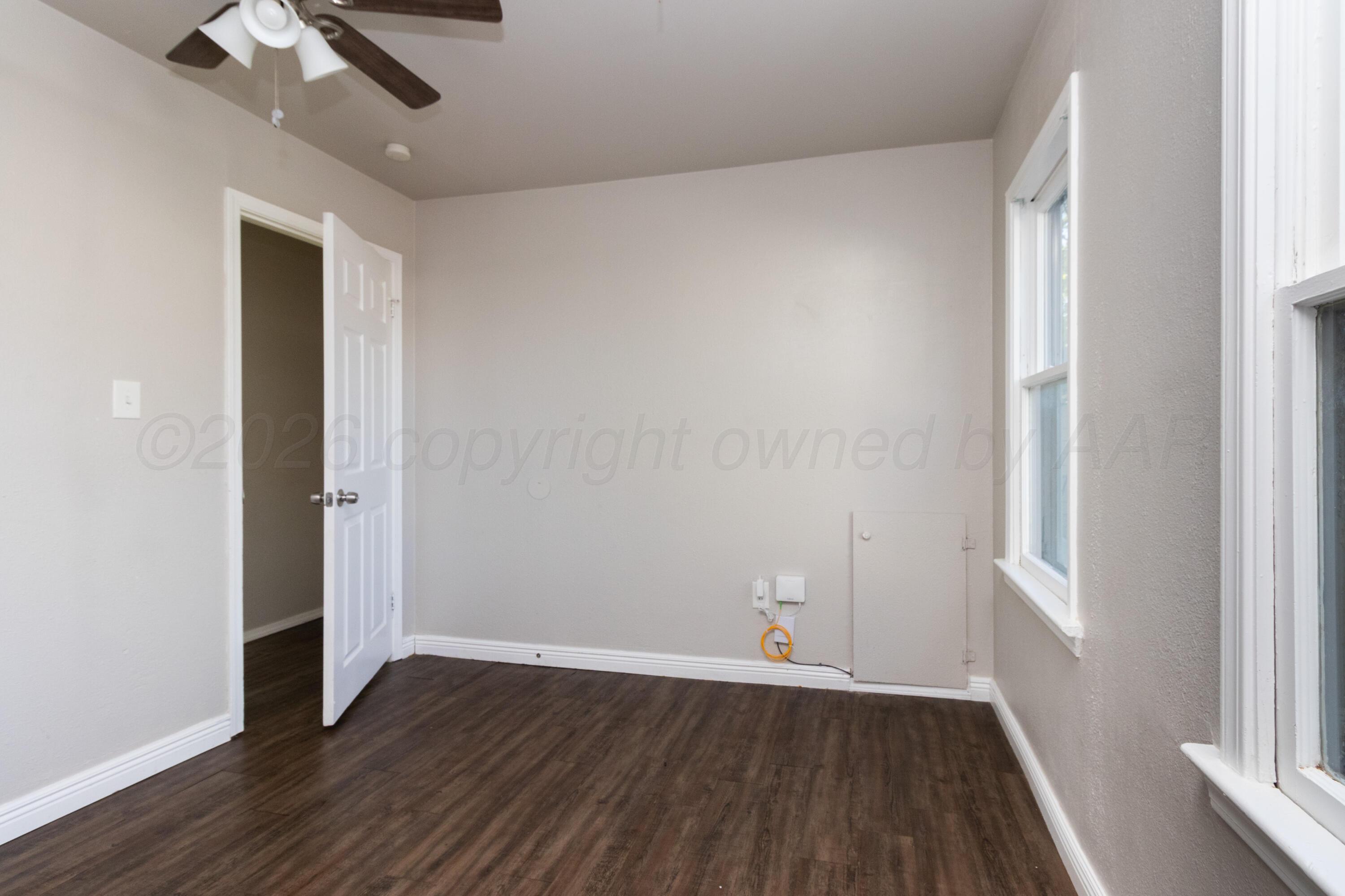 4004 S Hughes Street Property Photo 13
