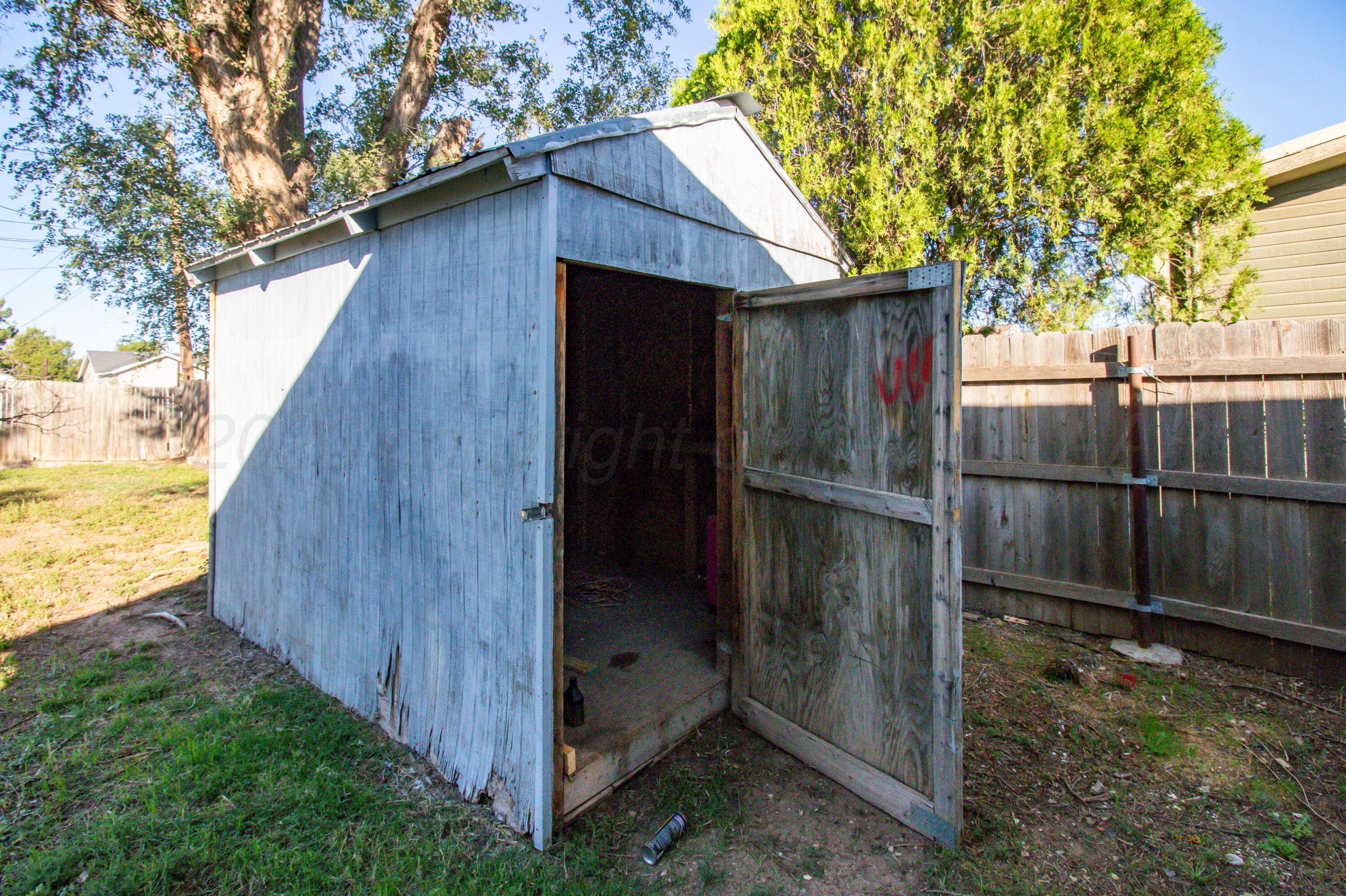 4004 S Hughes Street Property Photo 22