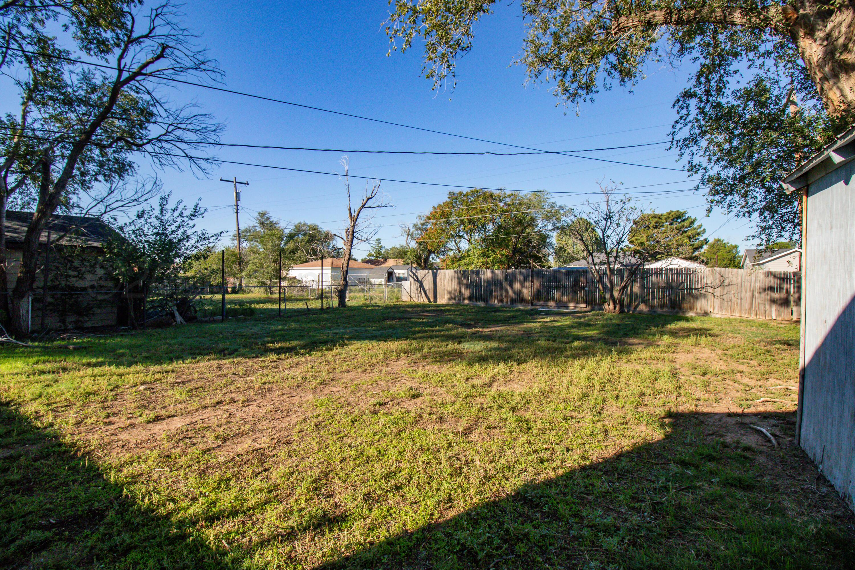 4004 S Hughes Street Property Photo 23