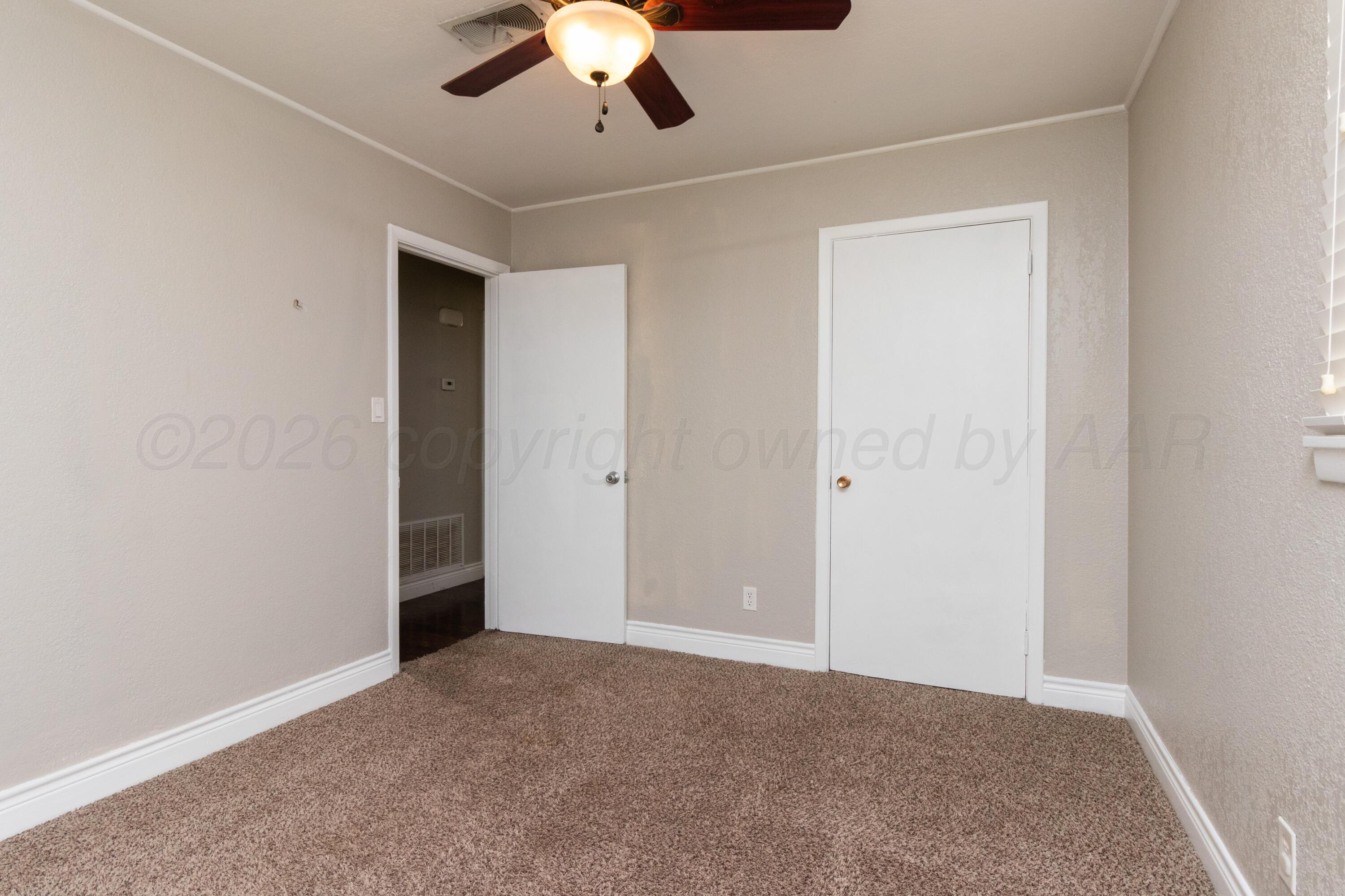 2926 Dunaway Street Property Photo 16