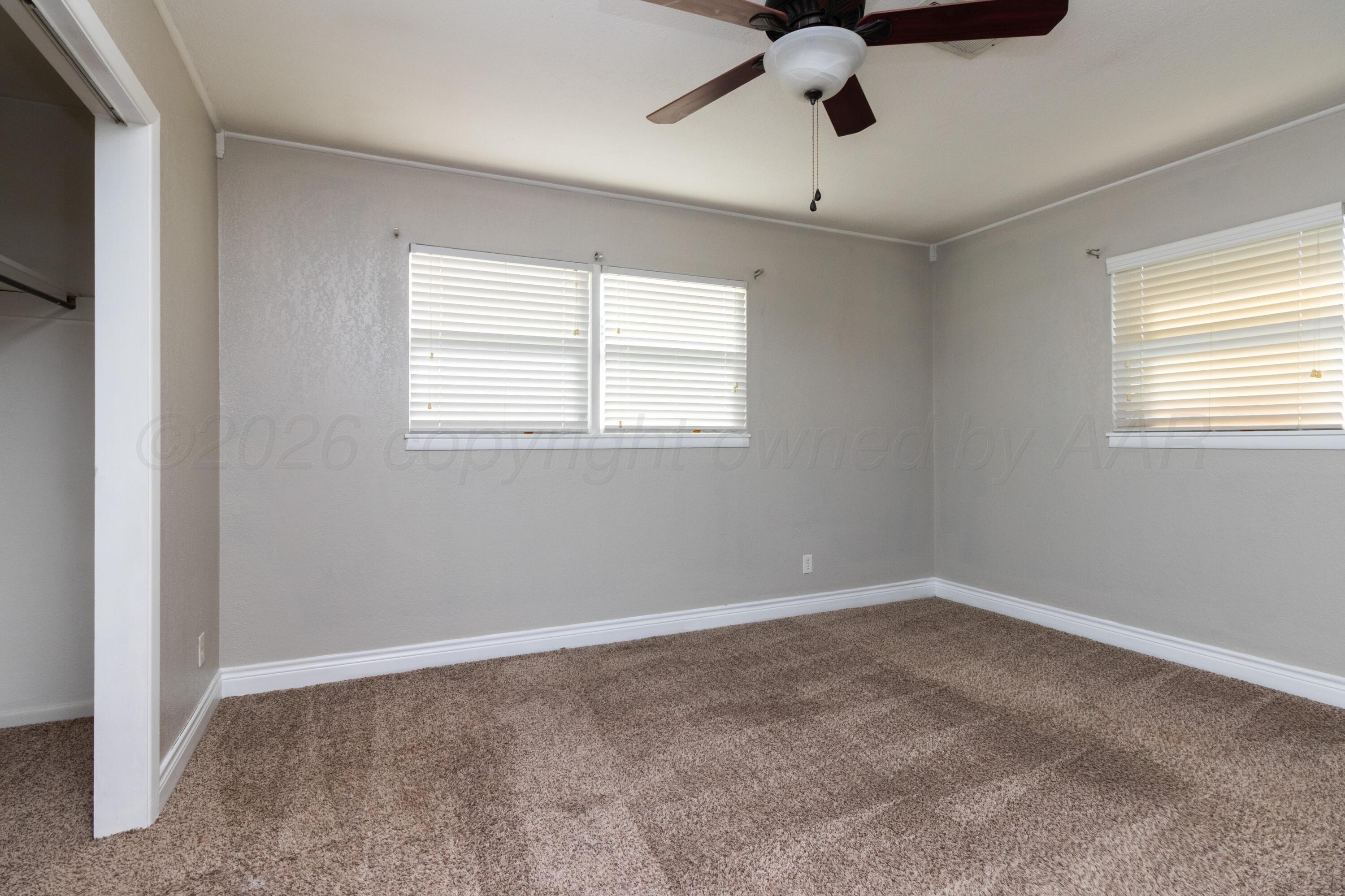 2926 Dunaway Street Property Photo 19
