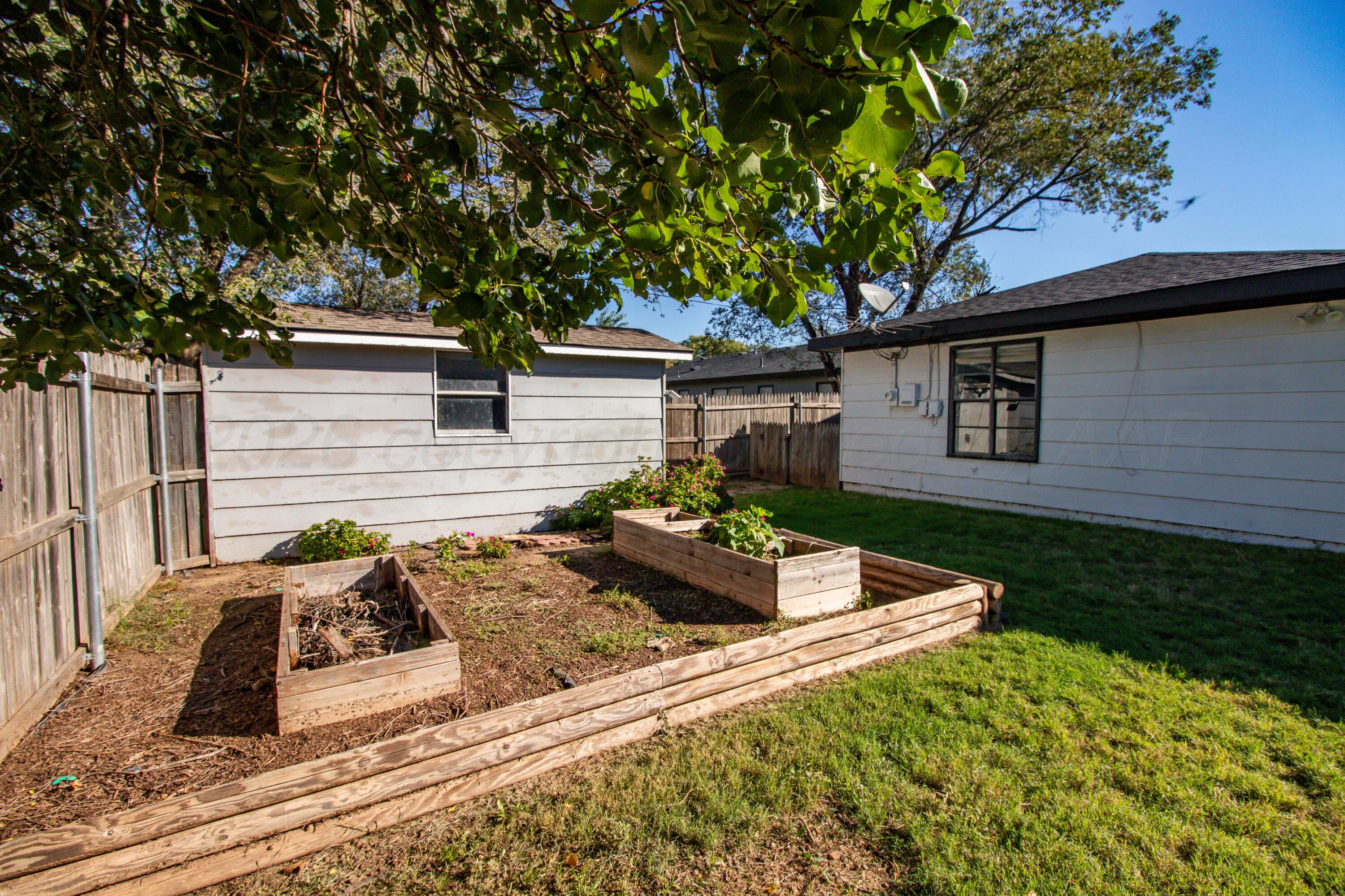 2926 Dunaway Street Property Photo 27