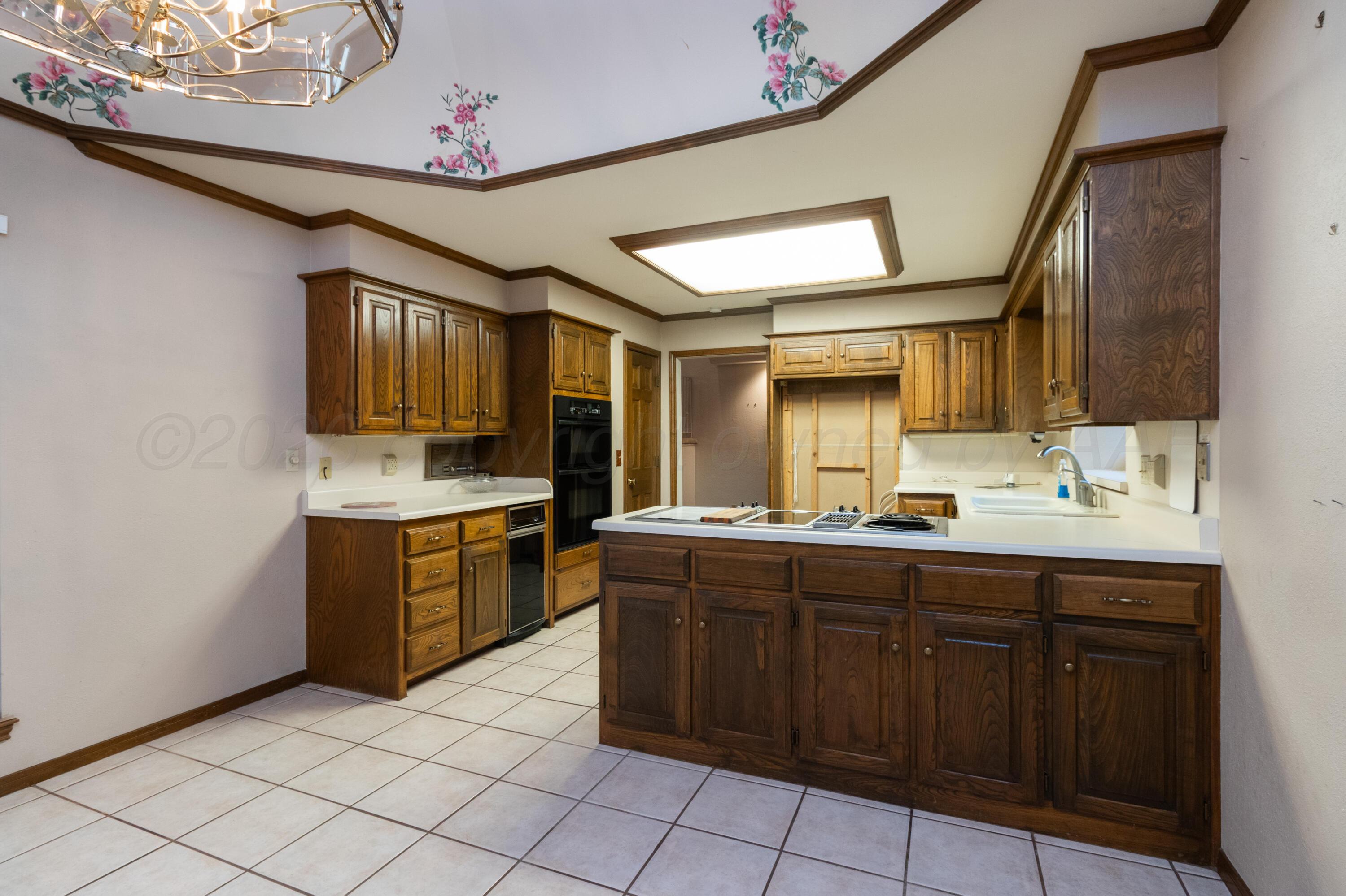 17 Quadrille Street Property Photo 11