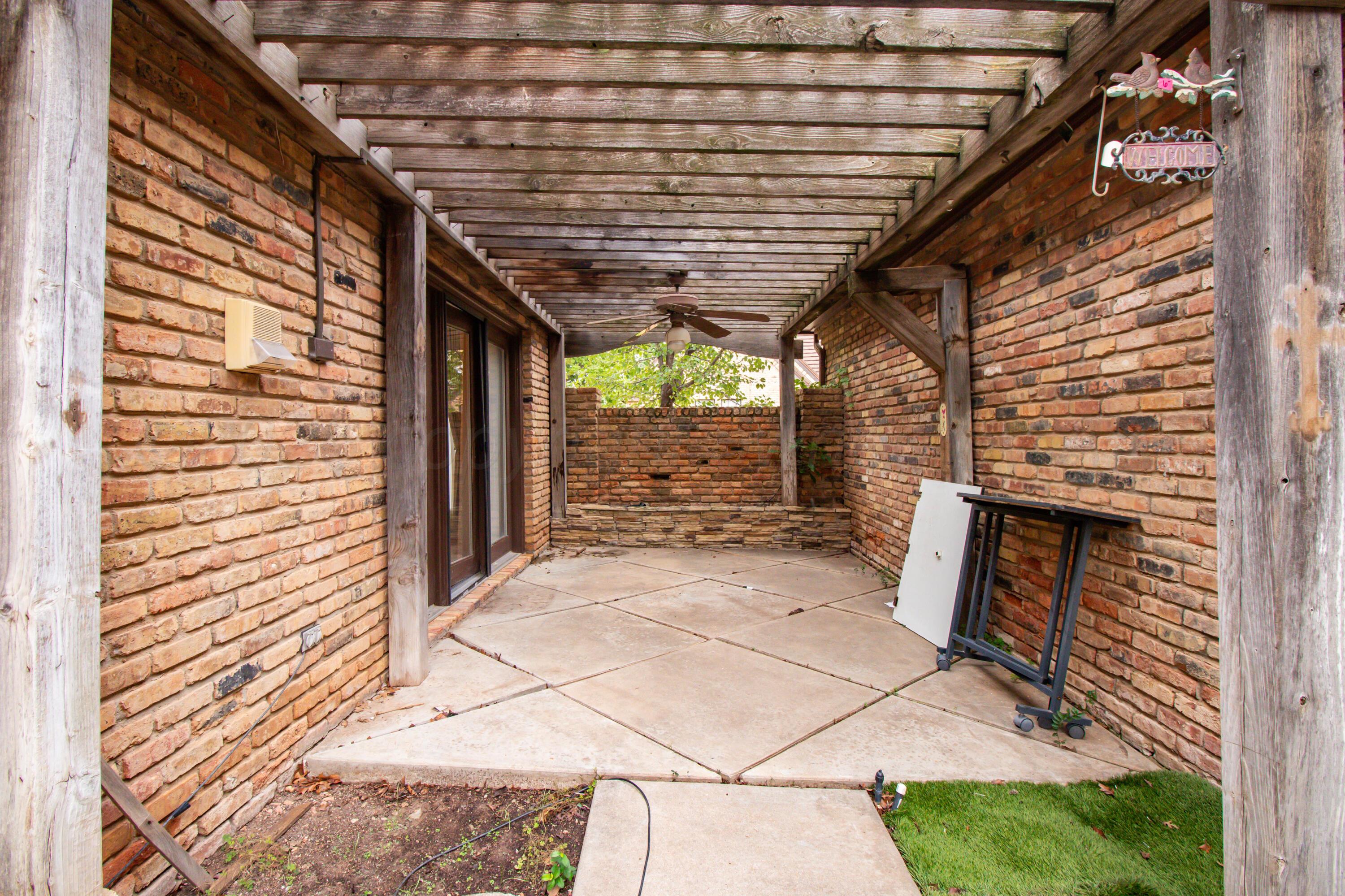 17 Quadrille Street Property Photo 39