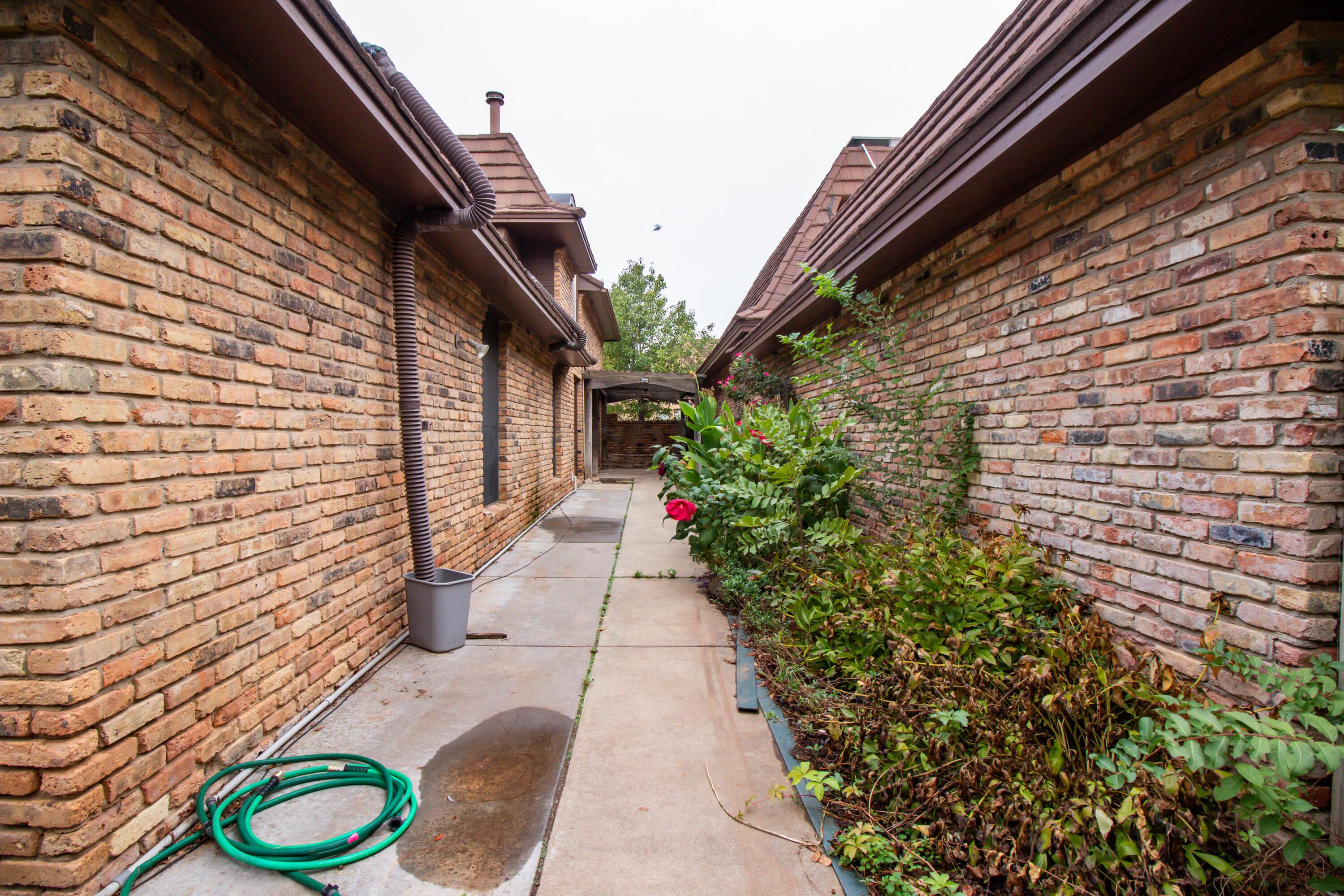 17 Quadrille Street Property Photo 42