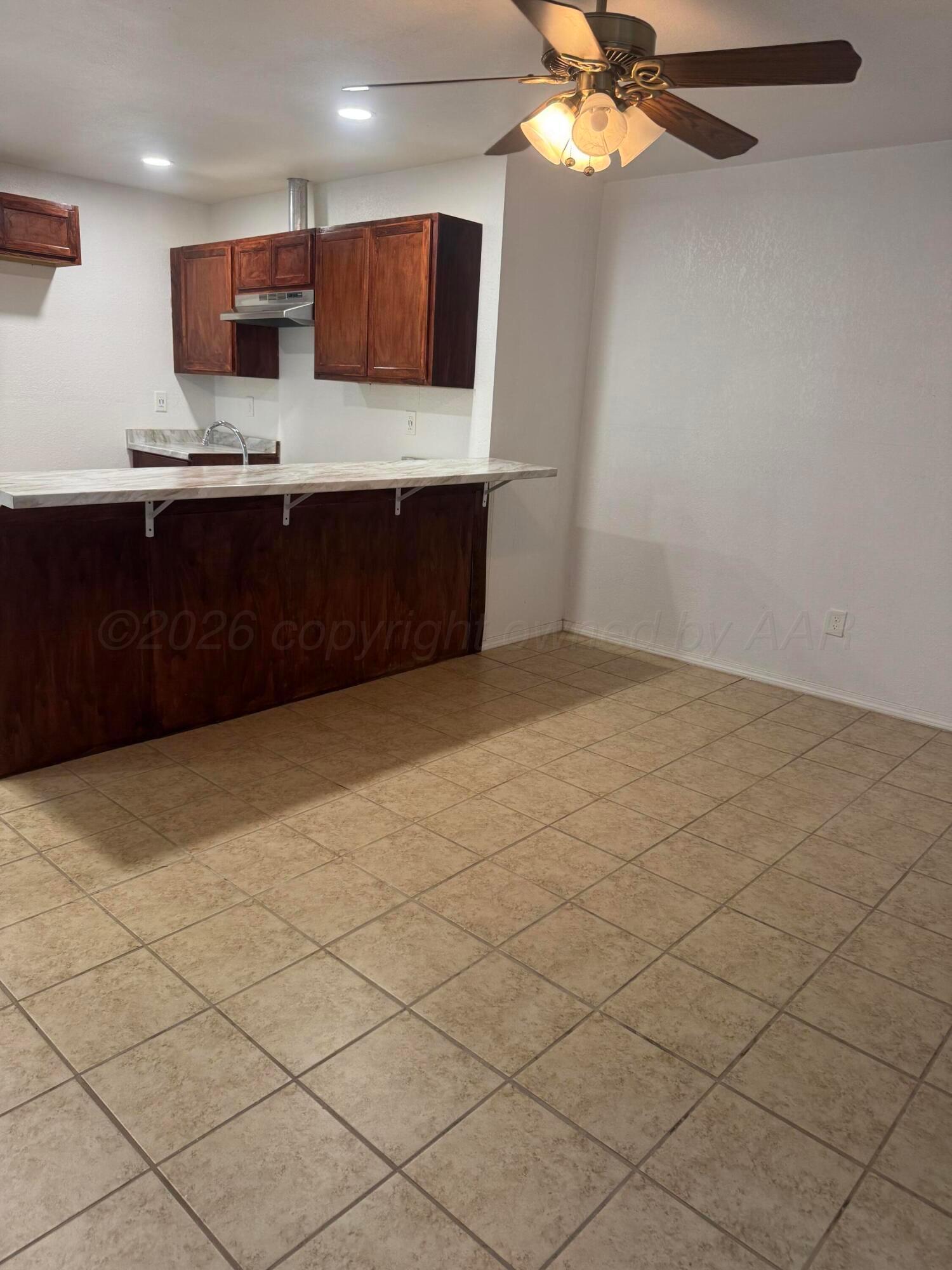 719 N Williams Street Property Photo 6