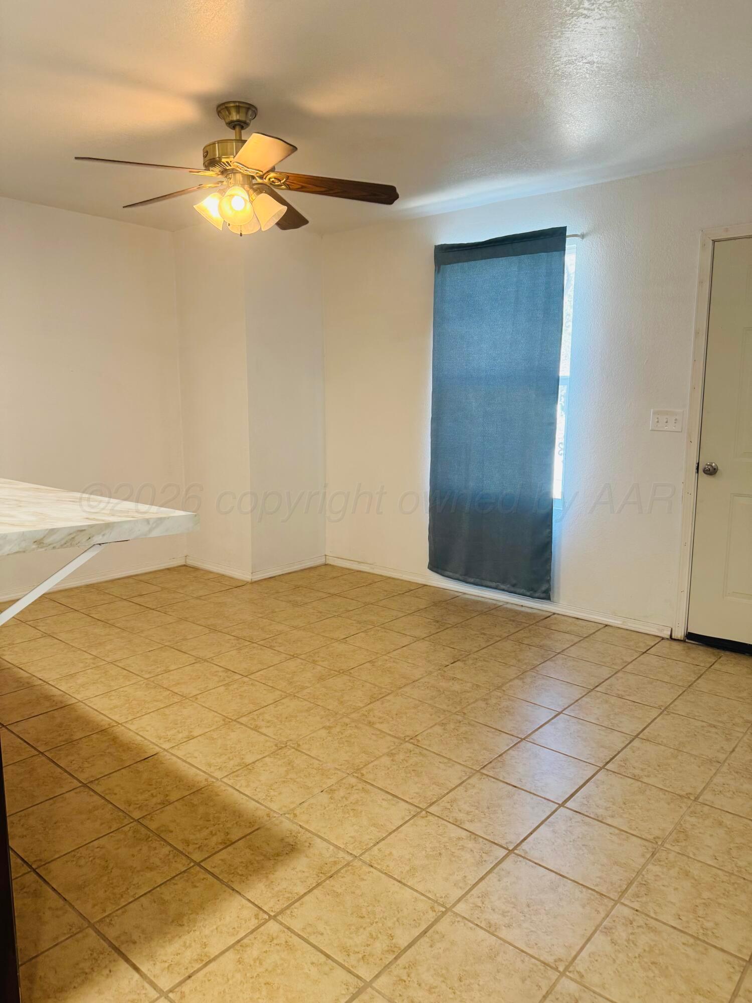 719 N Williams Street Property Photo 8