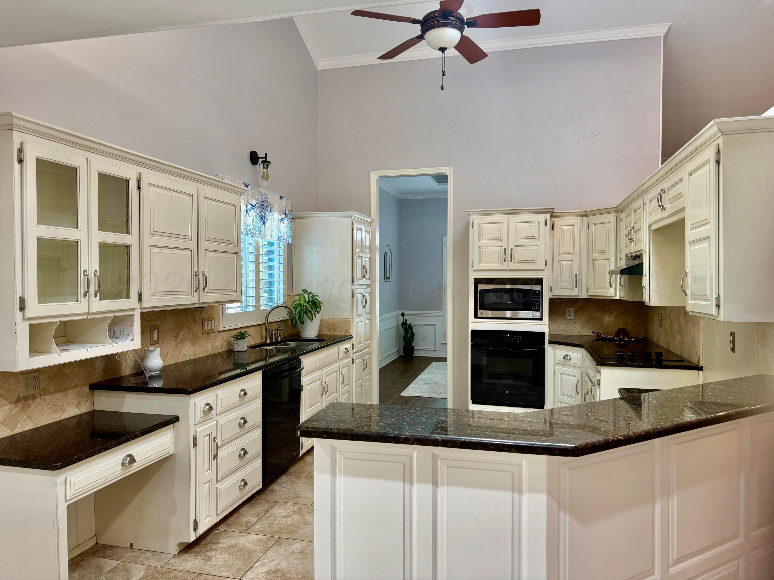 7715 Stuyvesant Avenue Property Photo 4