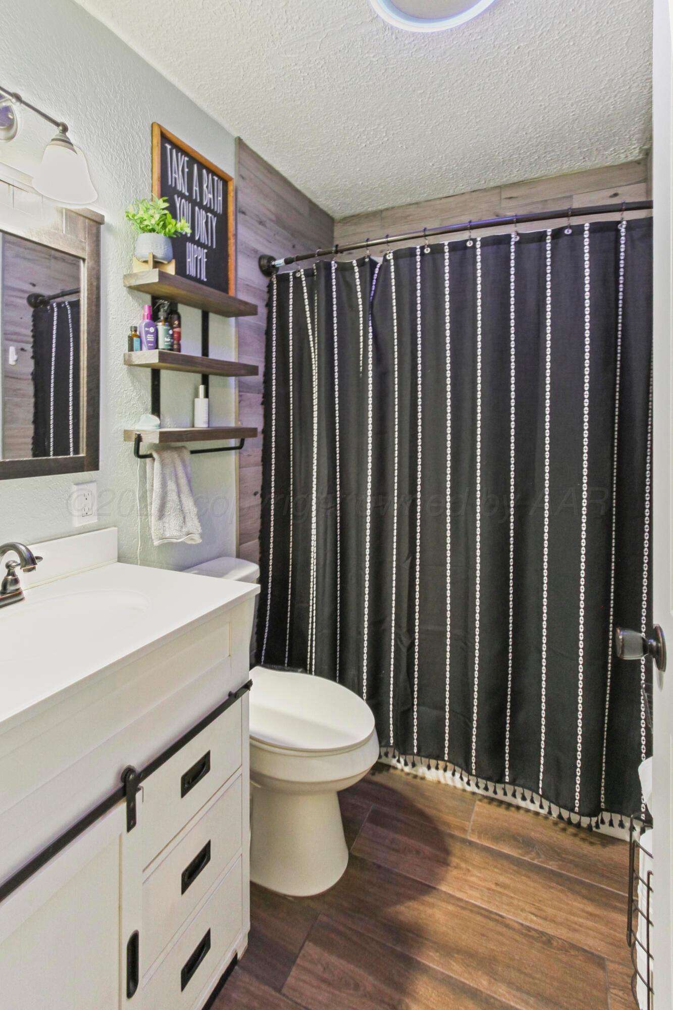306 S Austin Street Property Photo 11