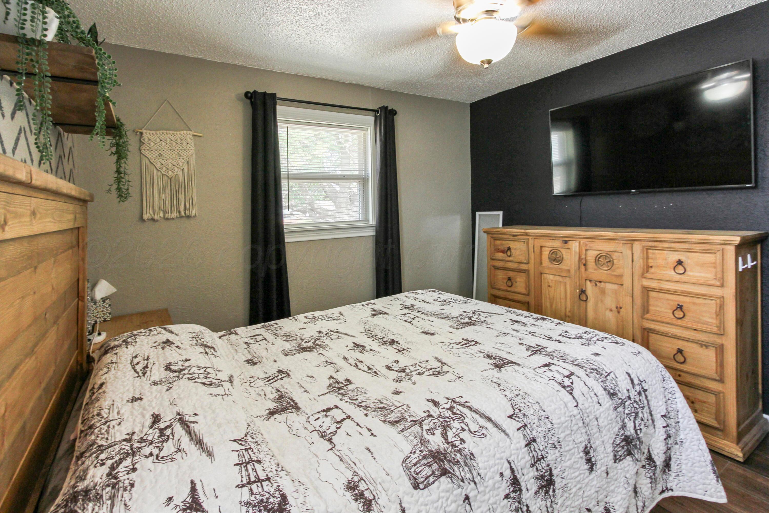 306 S Austin Street Property Photo 12