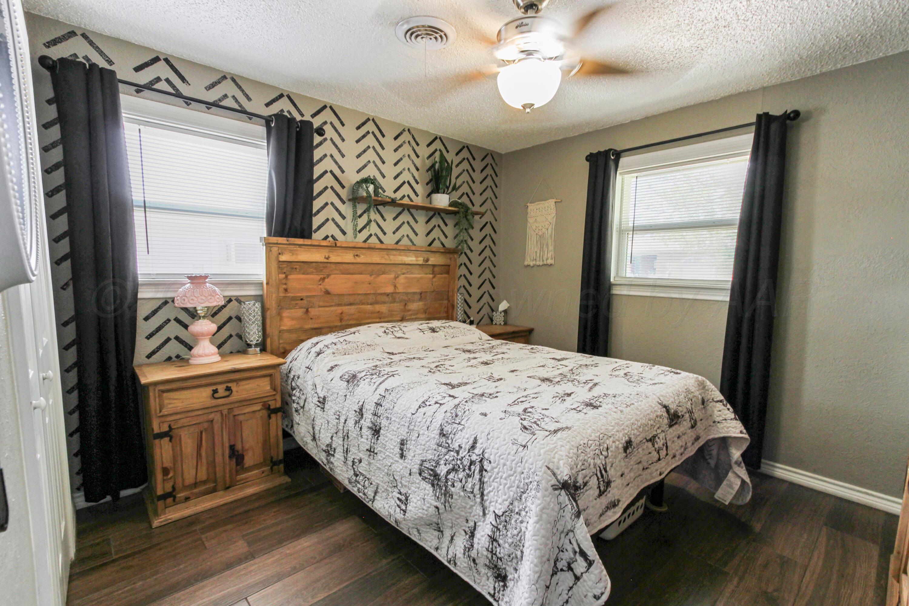 306 S Austin Street Property Photo 13