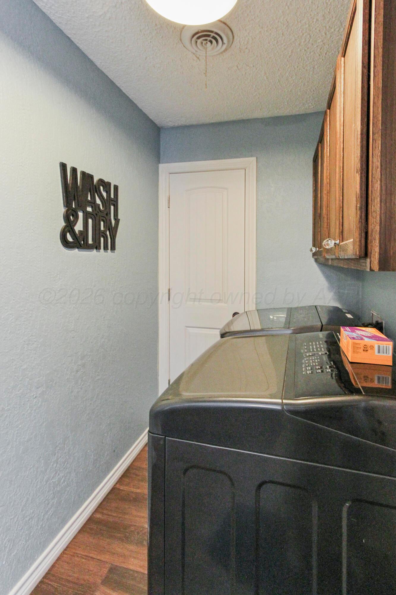 306 S Austin Street Property Photo 14