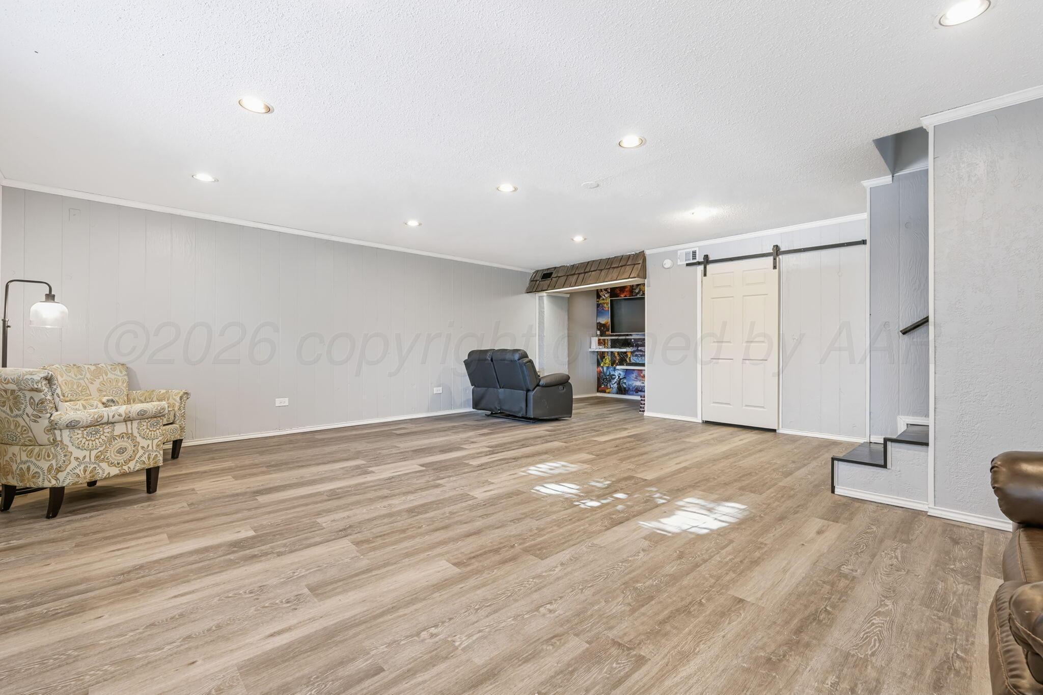 3704 Kingston Road Property Photo 11