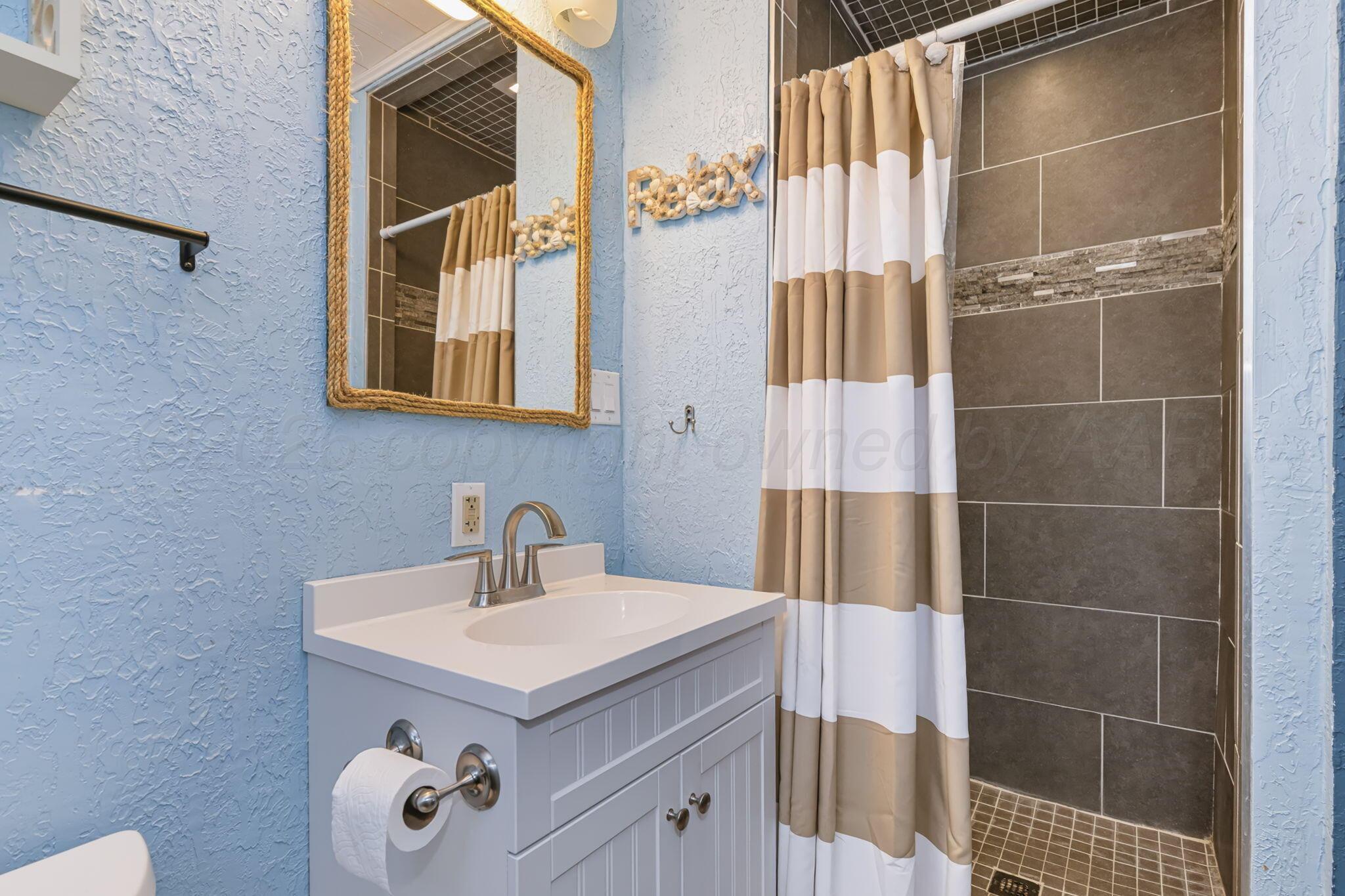 3704 Kingston Road Property Photo 16