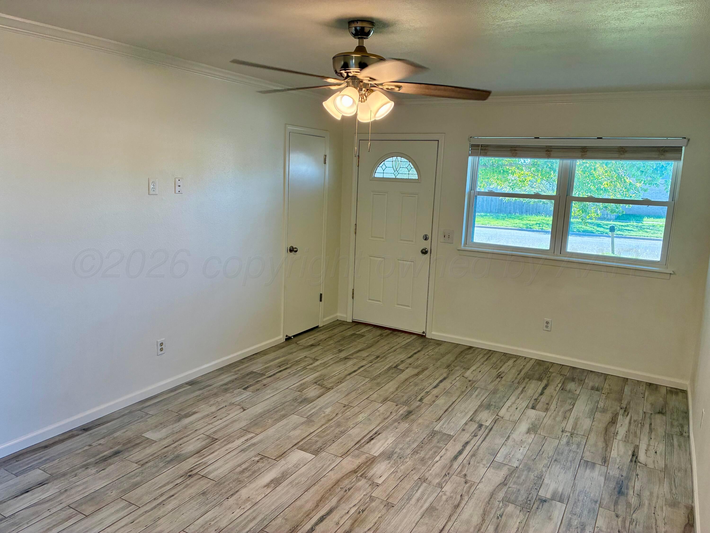 509 10th Avenue Property Photo 3