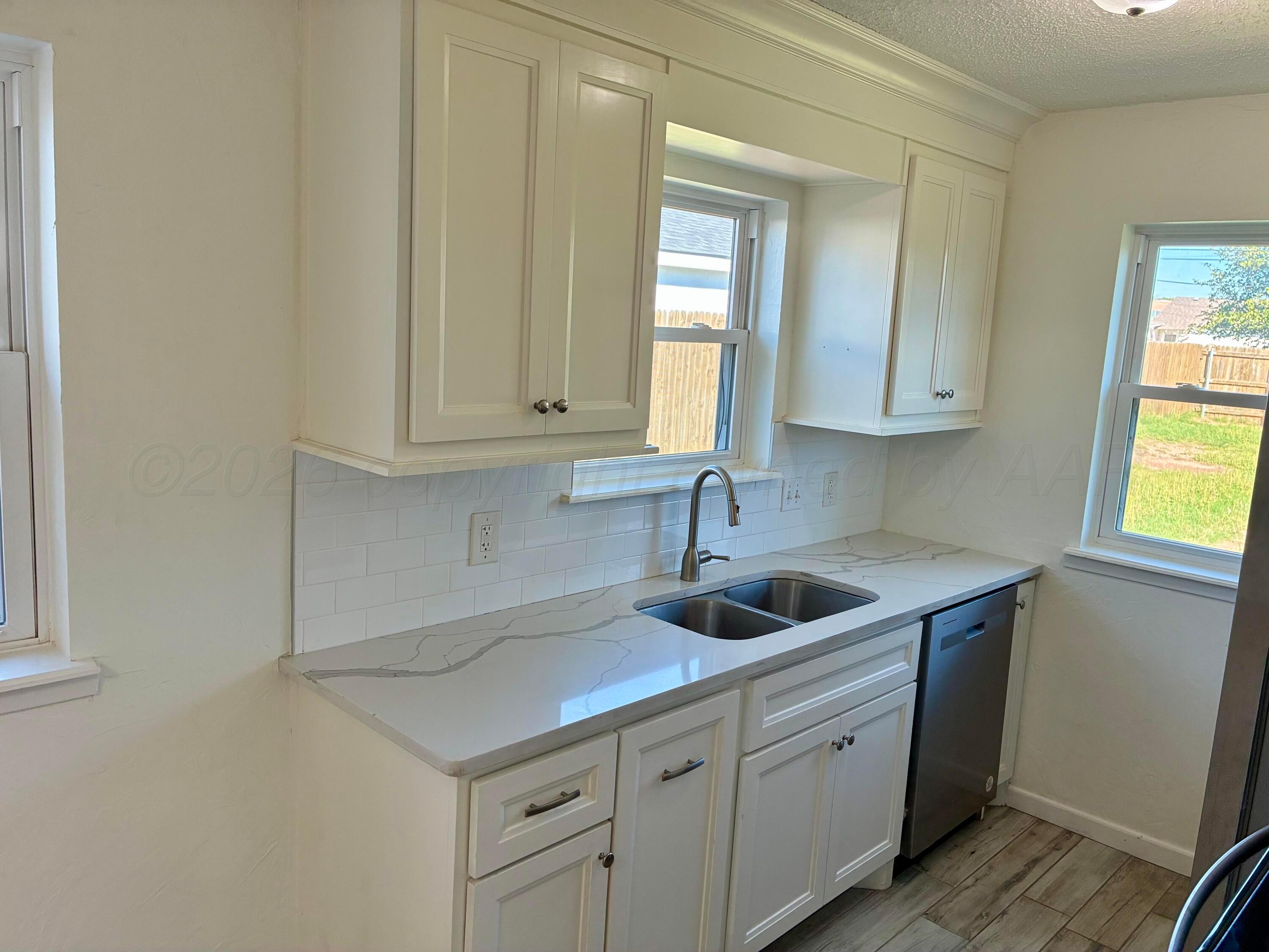 509 10th Avenue Property Photo 7