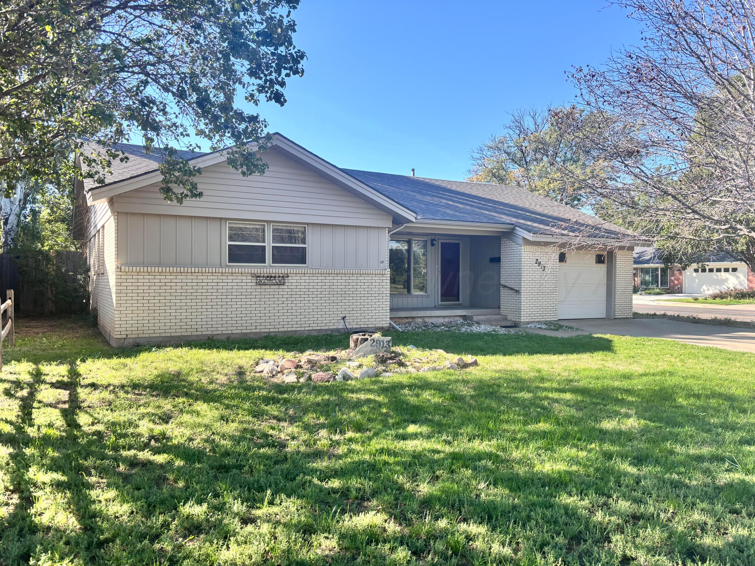2913 Comanche Street Property Photo 1