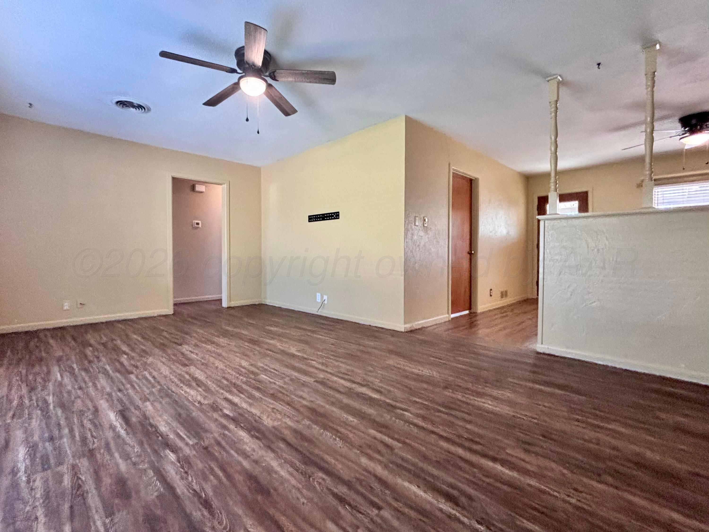 2913 Comanche Street Property Photo 2