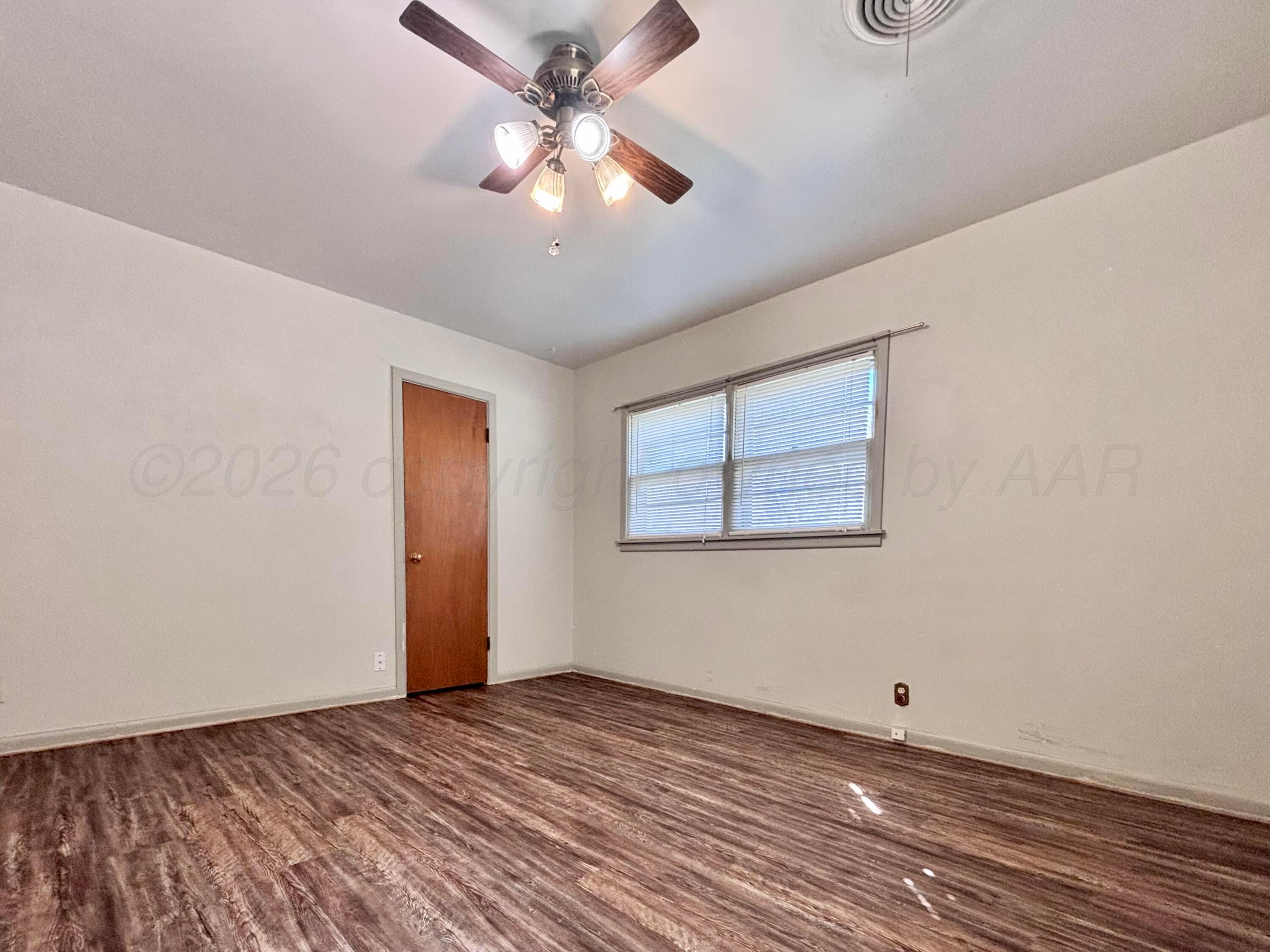2913 Comanche Street Property Photo 10