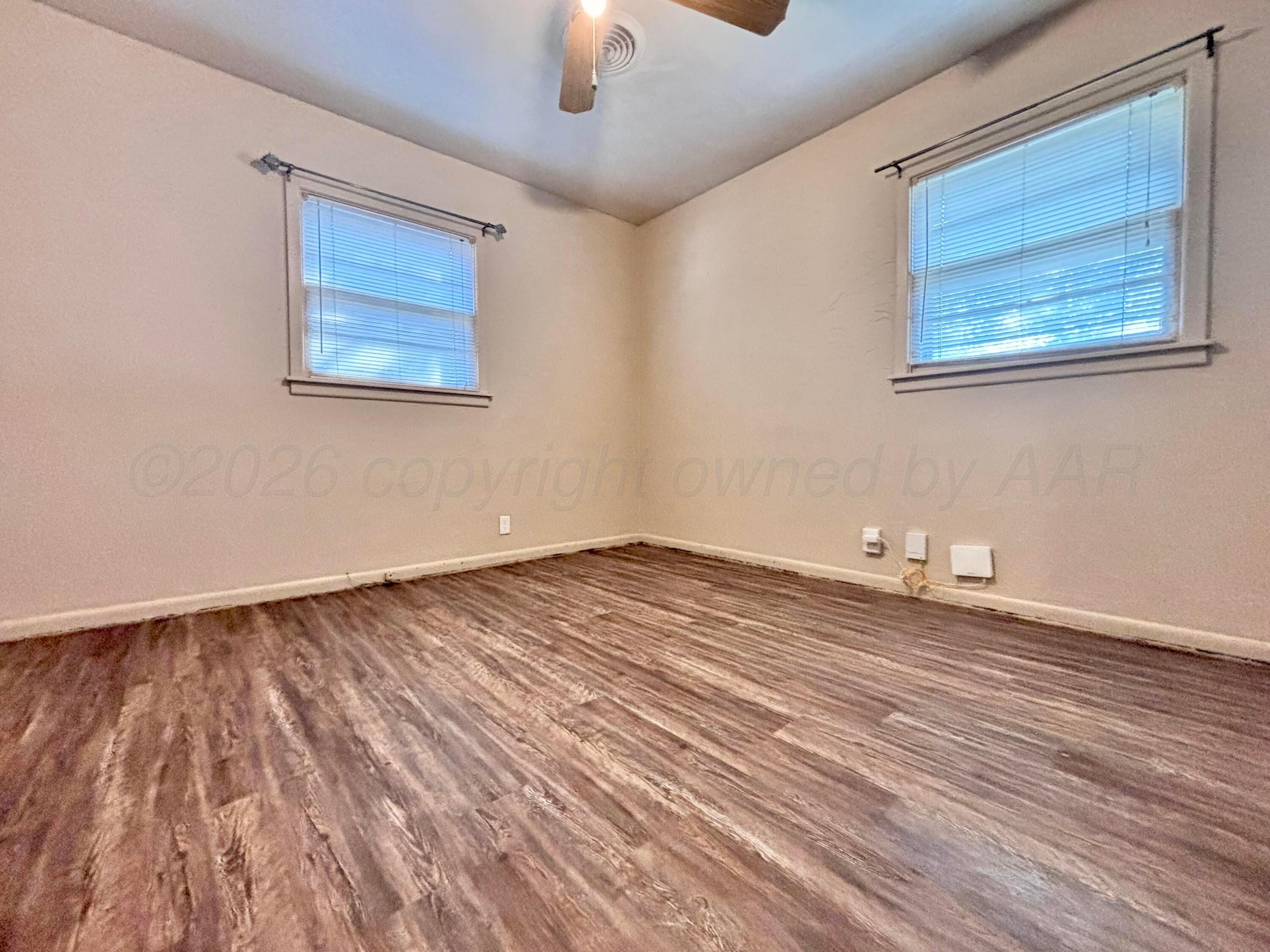 2913 Comanche Street Property Photo 12