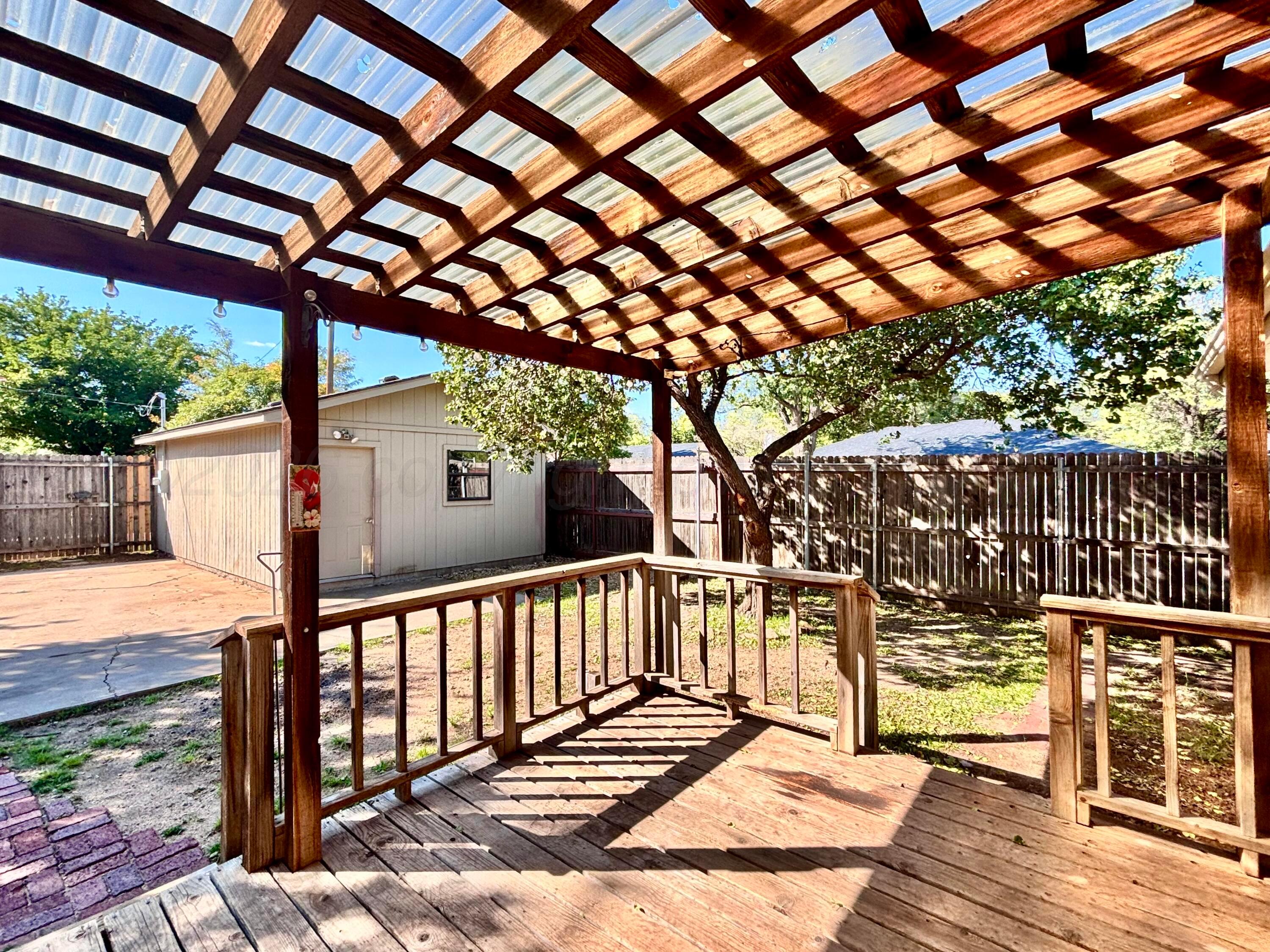 2913 Comanche Street Property Photo 17