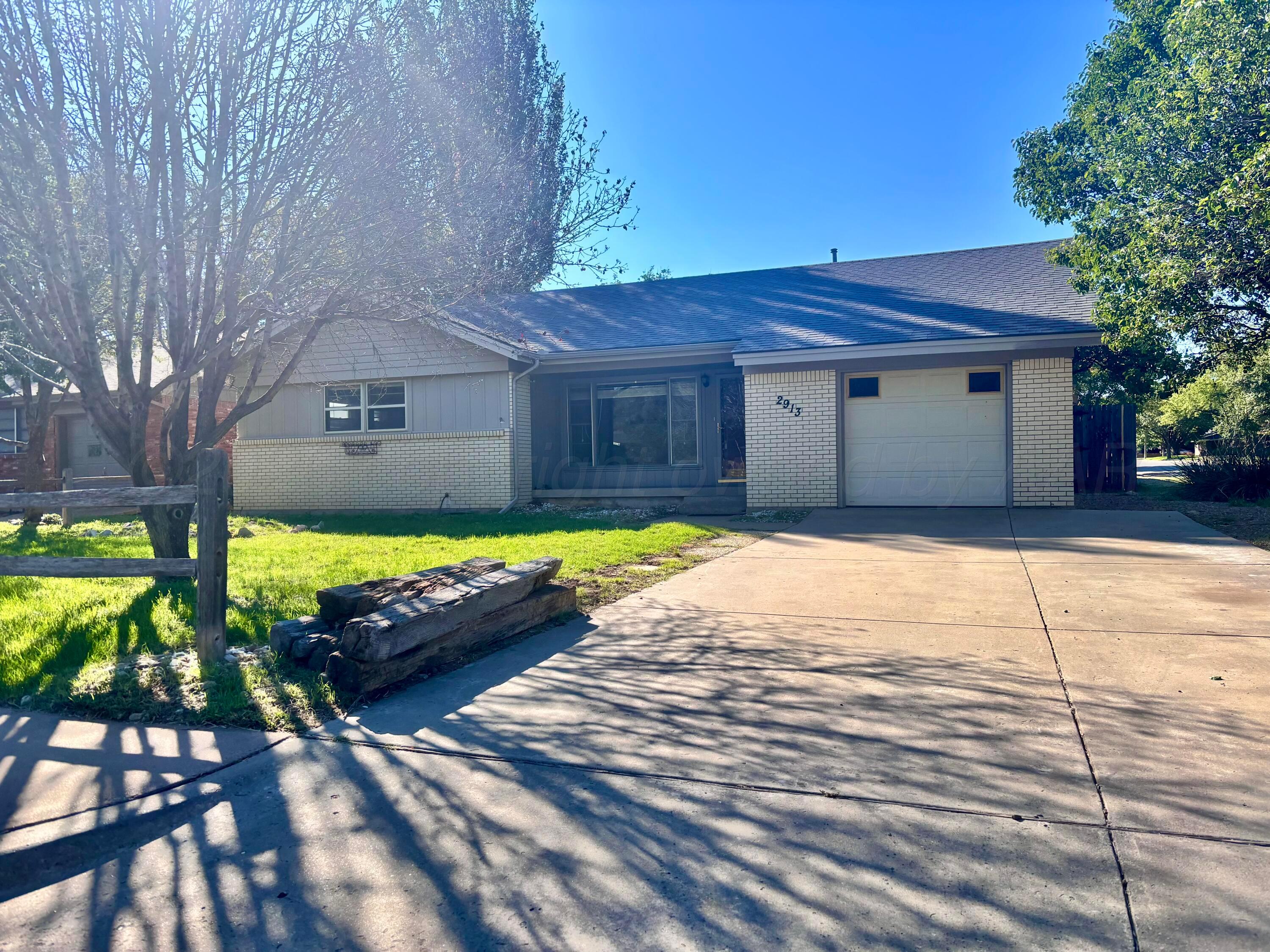 2913 Comanche Street Property Photo 23