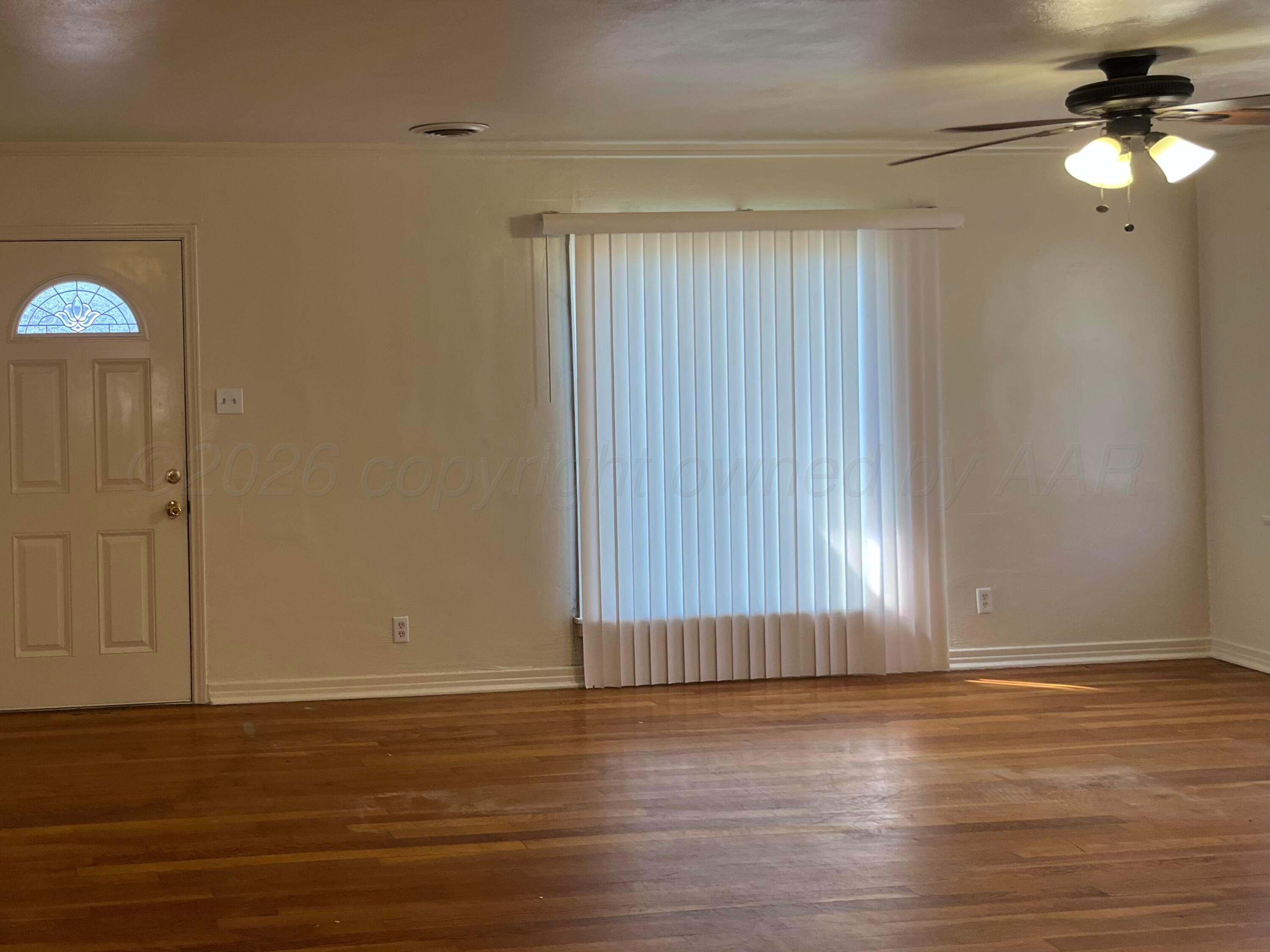 4001 S Lipscomb Street Property Photo 2