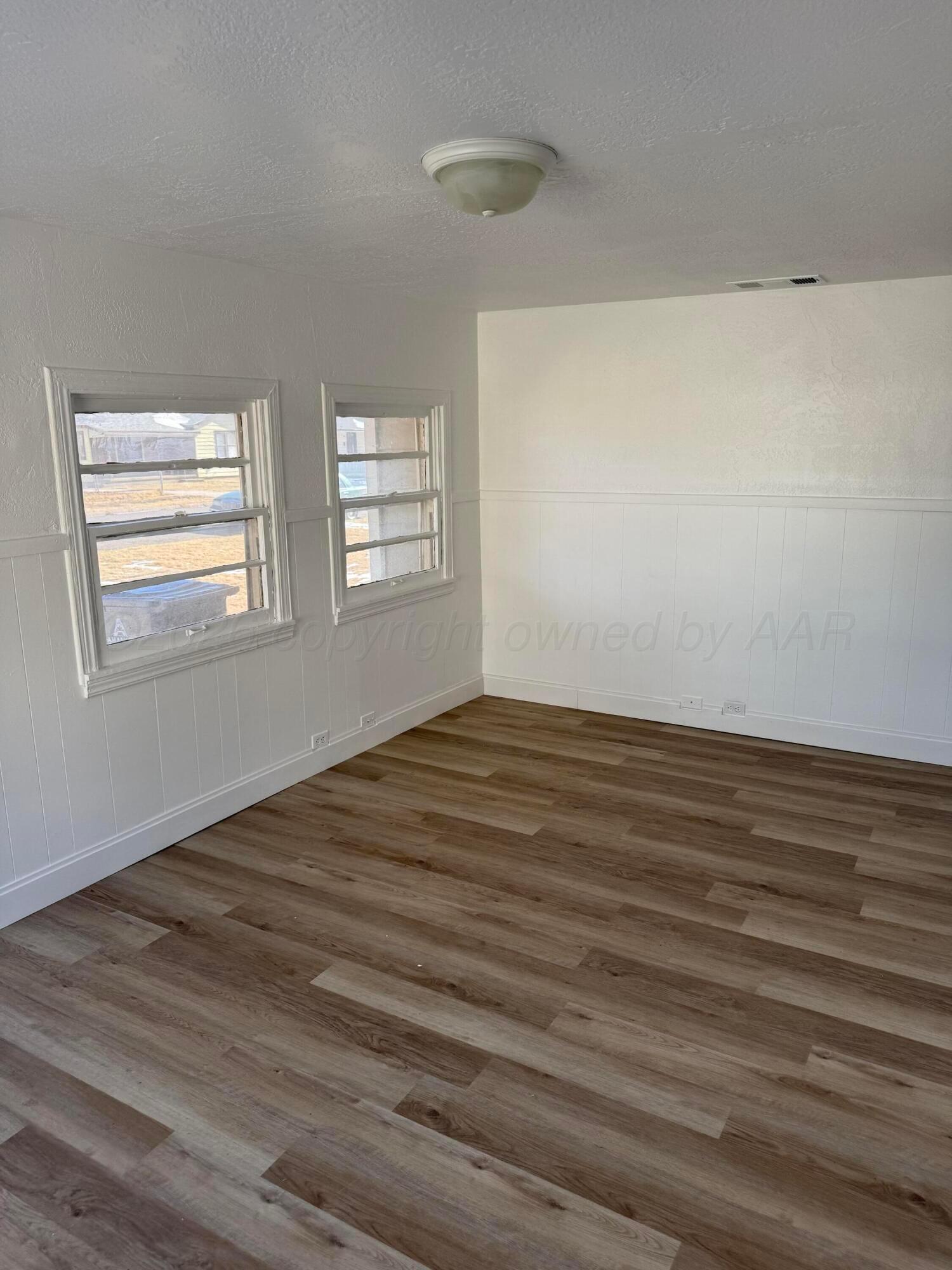 4112 S Monroe Street Property Photo 3