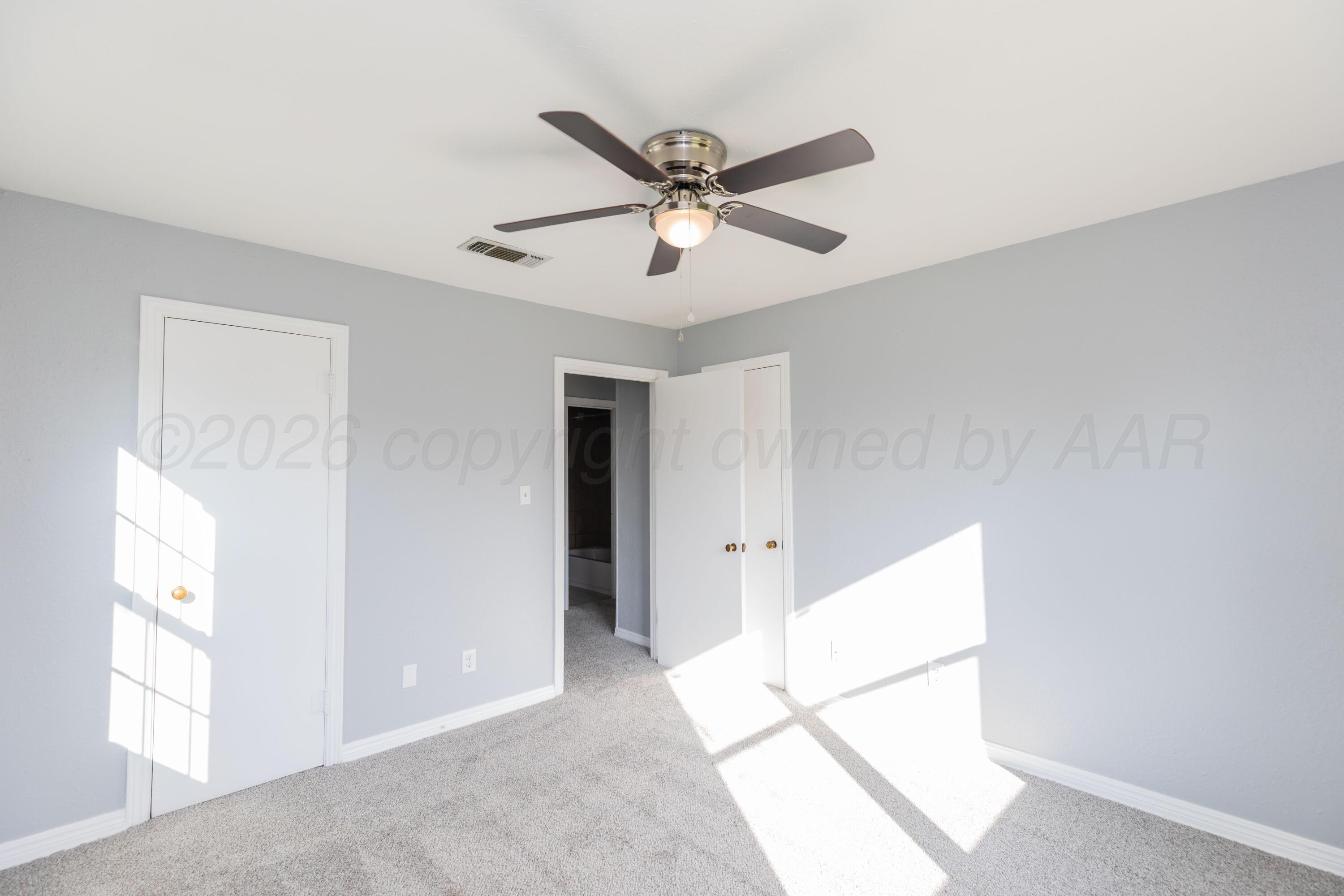 4000 S Lipscomb Street Property Photo 17