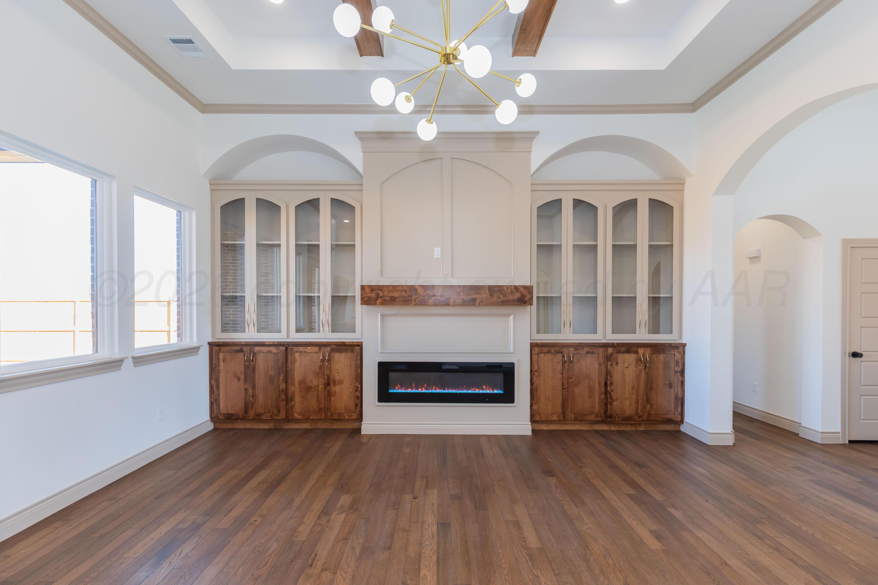 10040 Highland Springs Property Photo 7