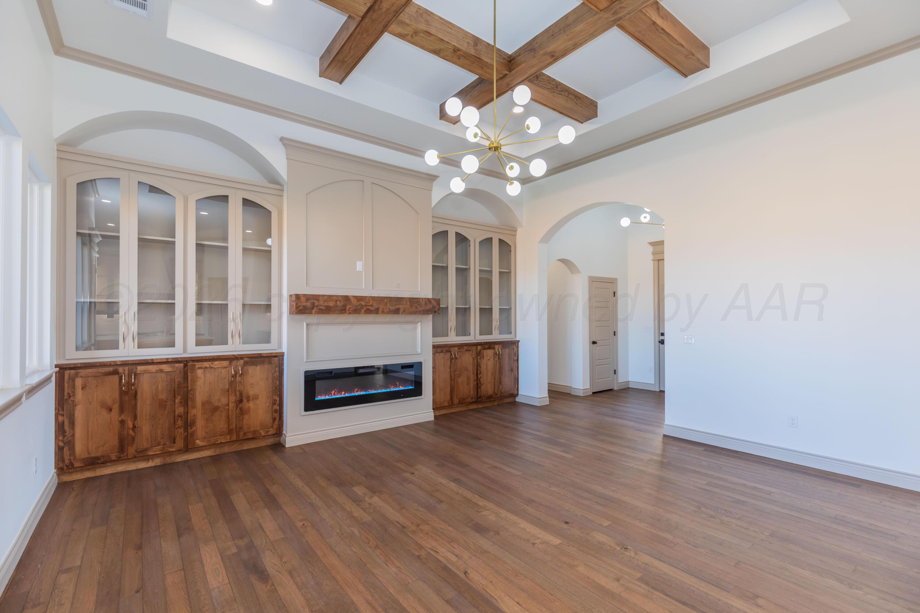 10040 Highland Springs Property Photo 9