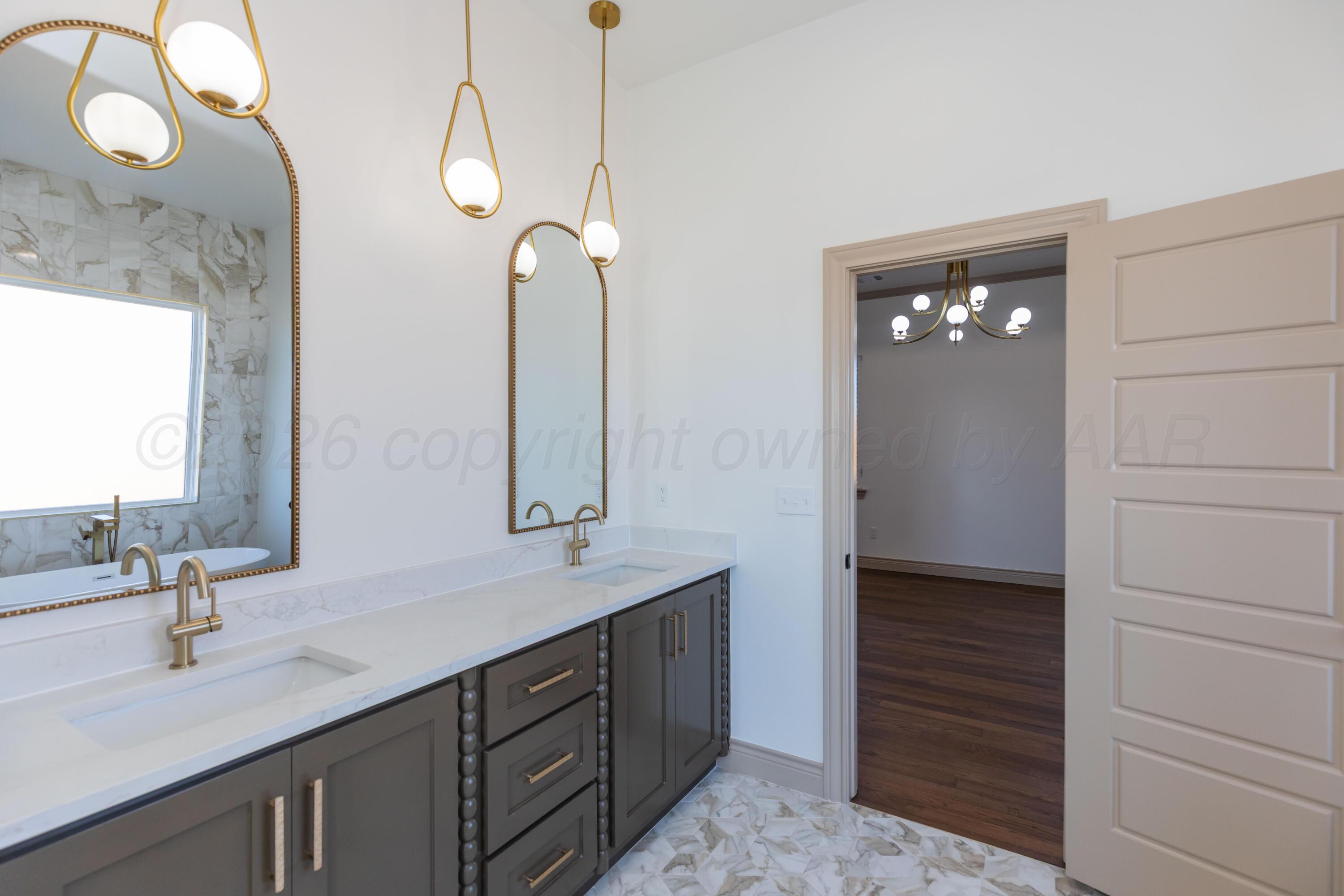 10040 Highland Springs Property Photo 43